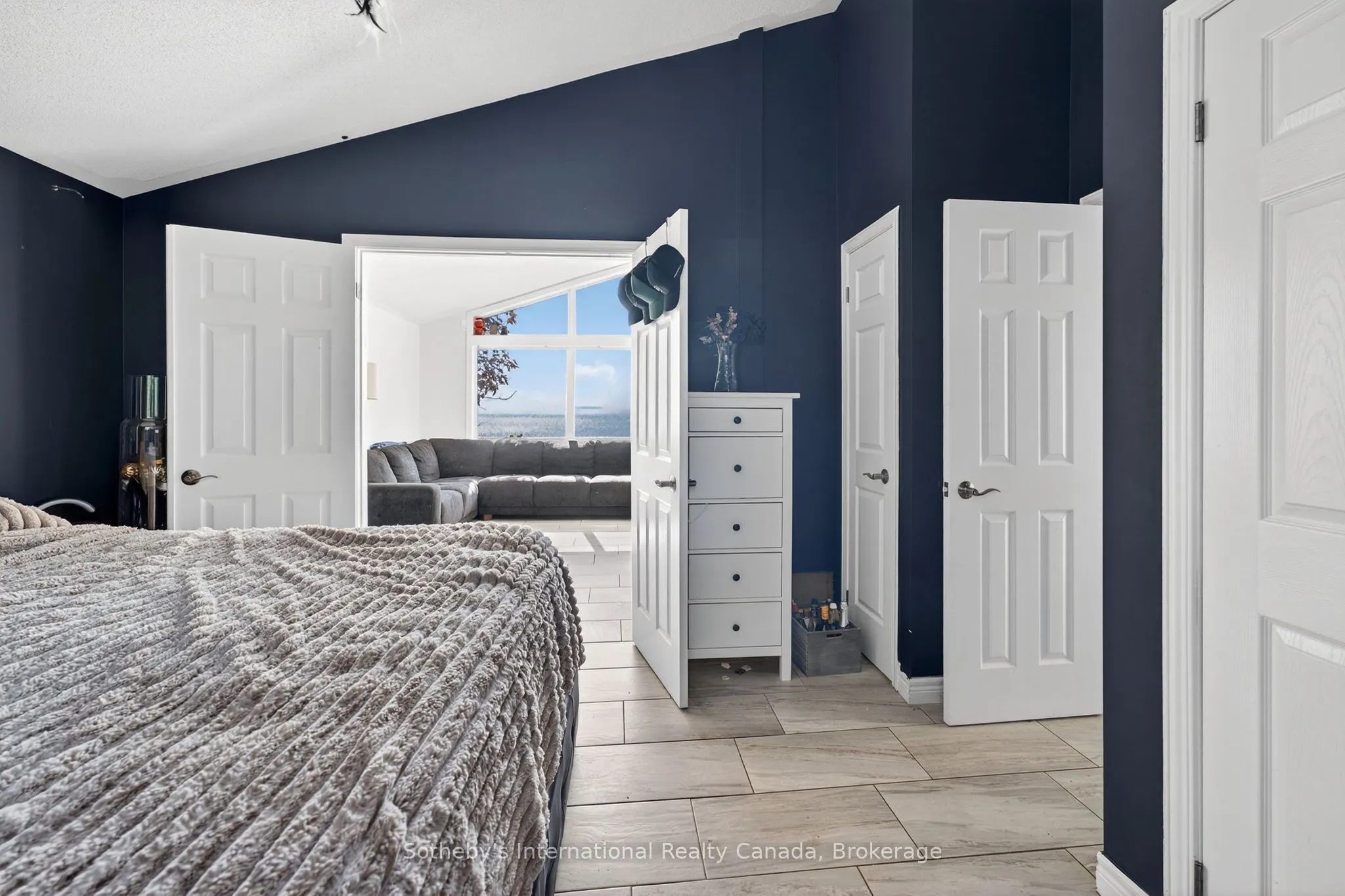 211 Moon Point Drive