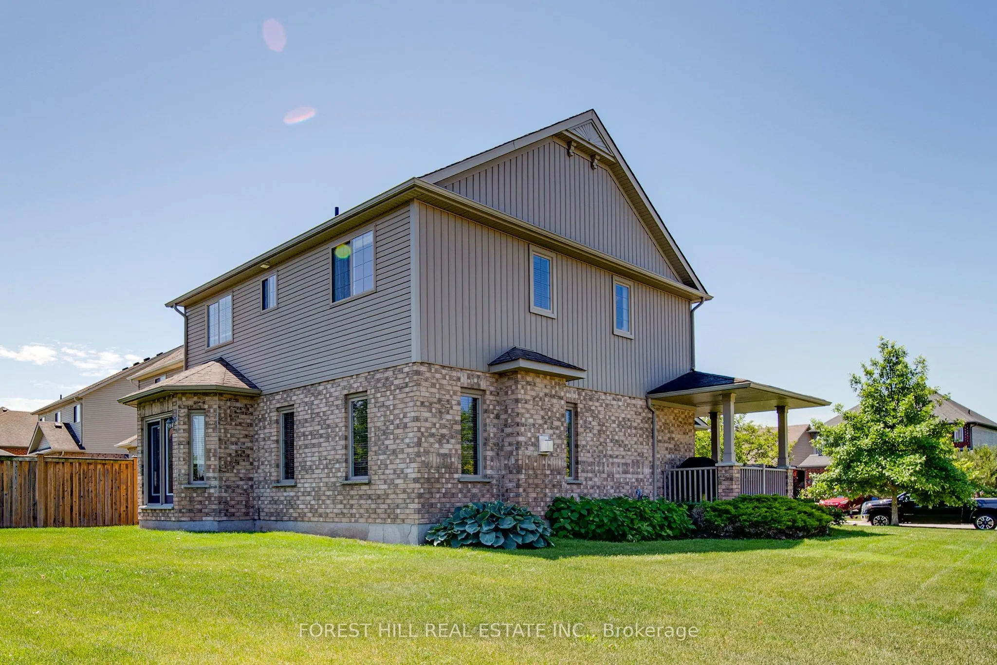 54 Chamberlain Crescent
