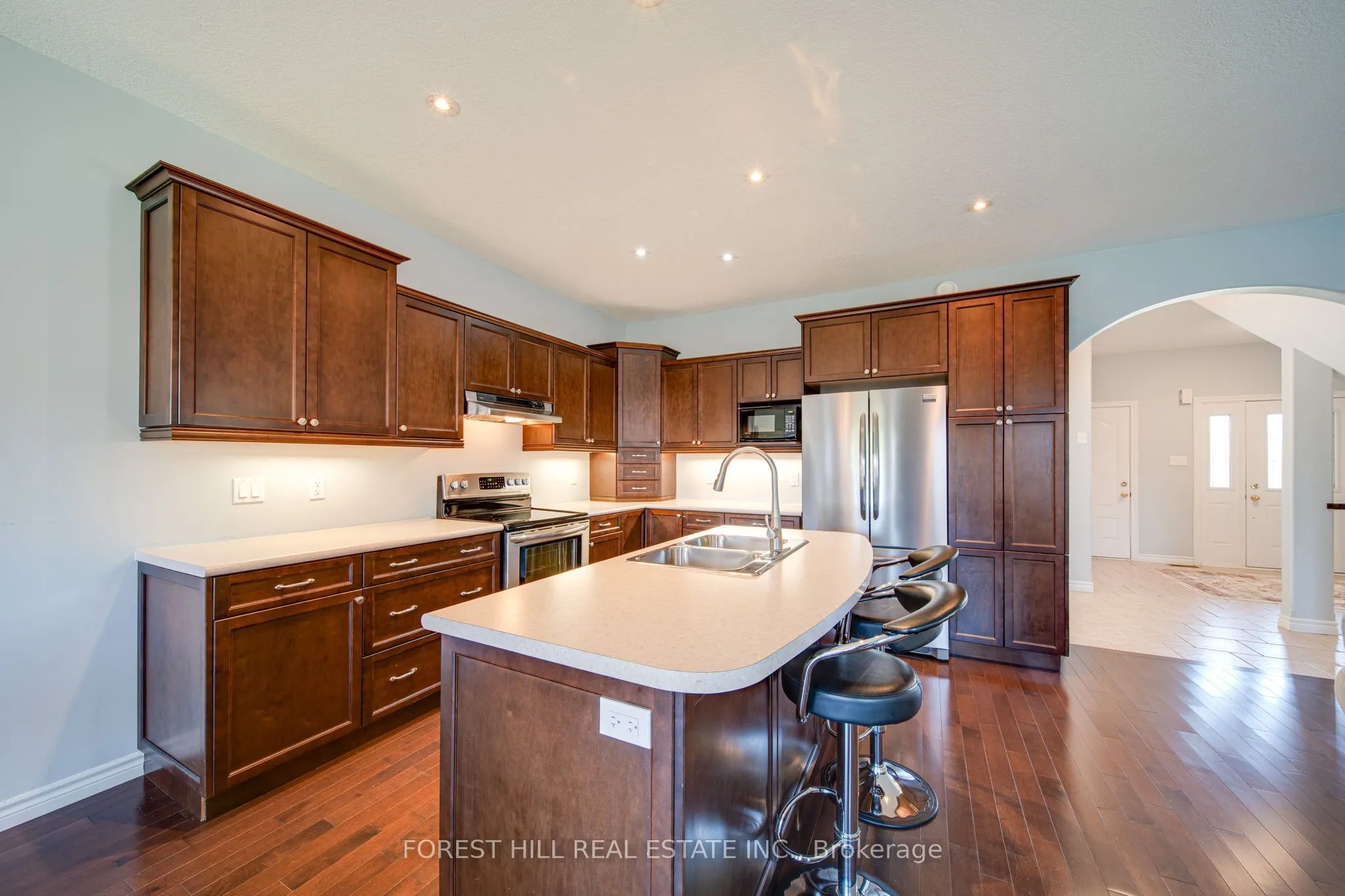 54 Chamberlain Crescent