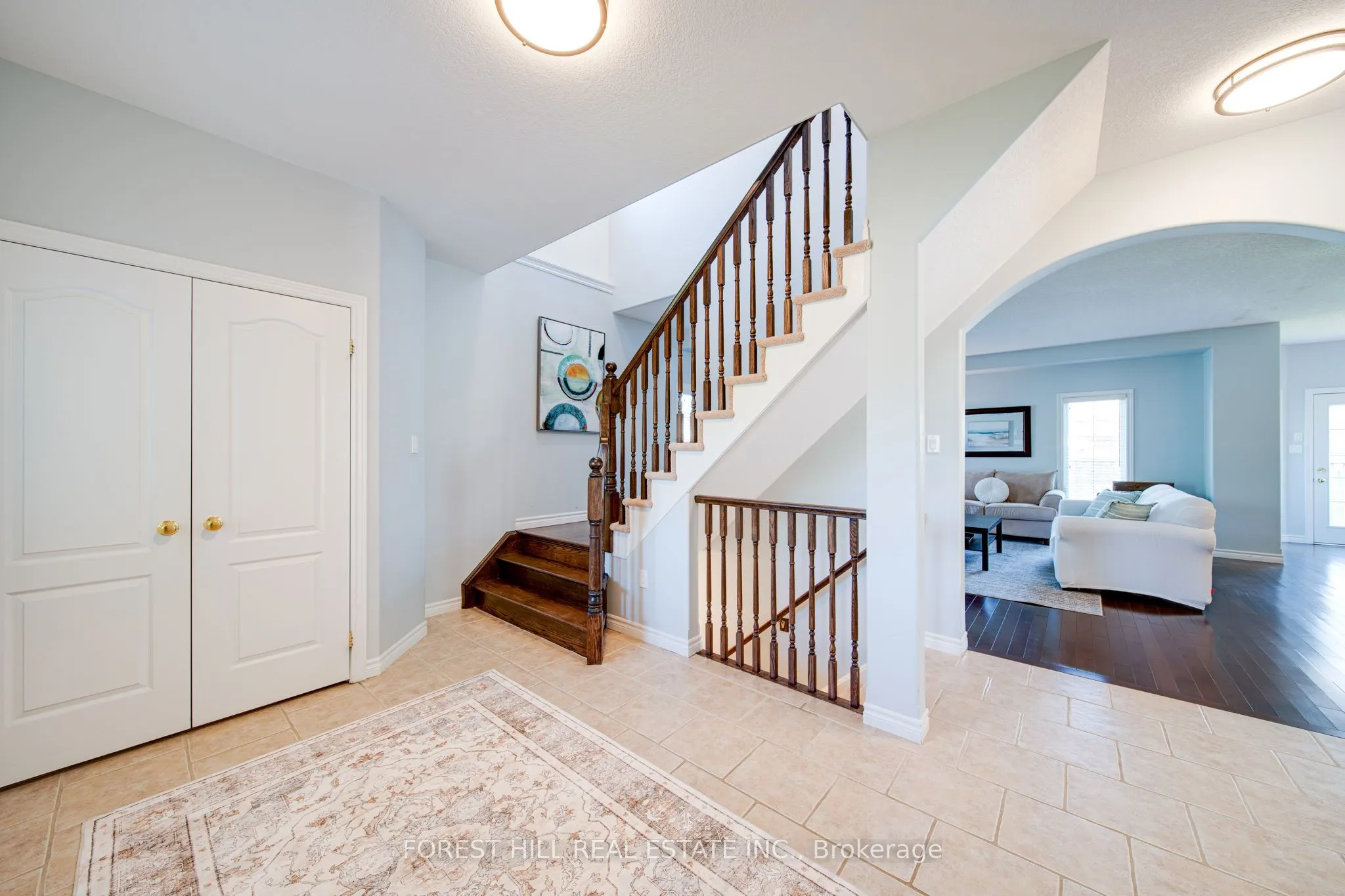 54 Chamberlain Crescent
