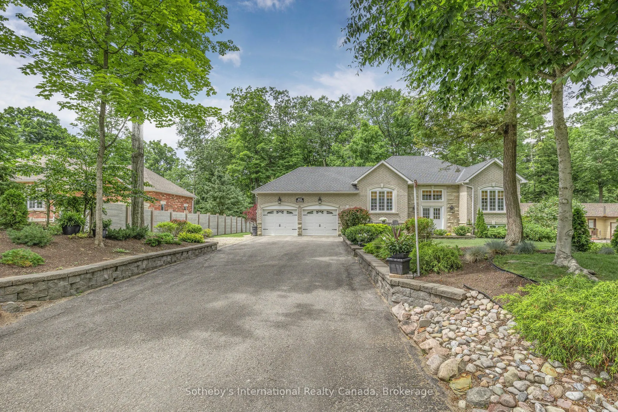 62 Oliver Drive