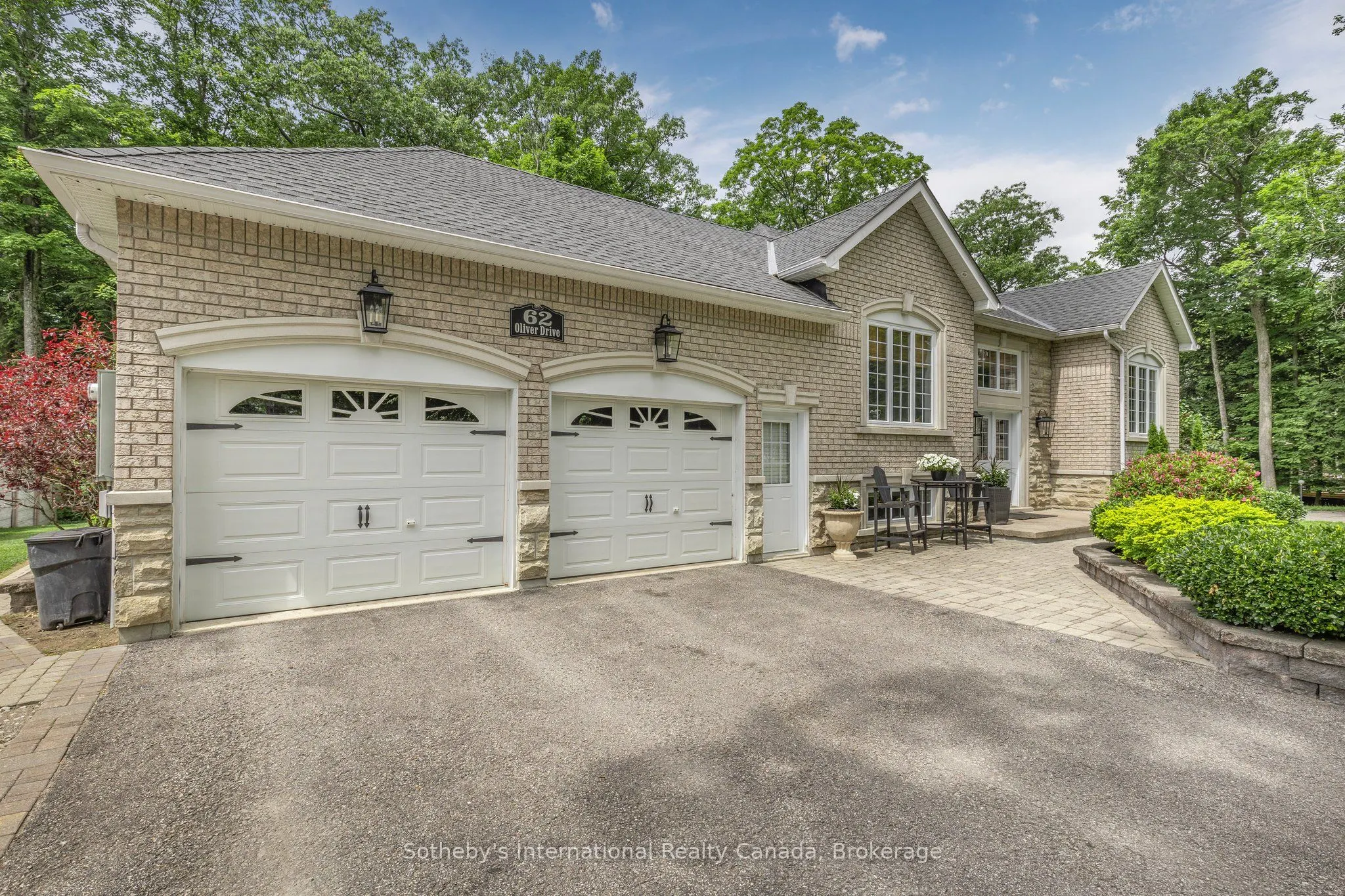 62 Oliver Drive