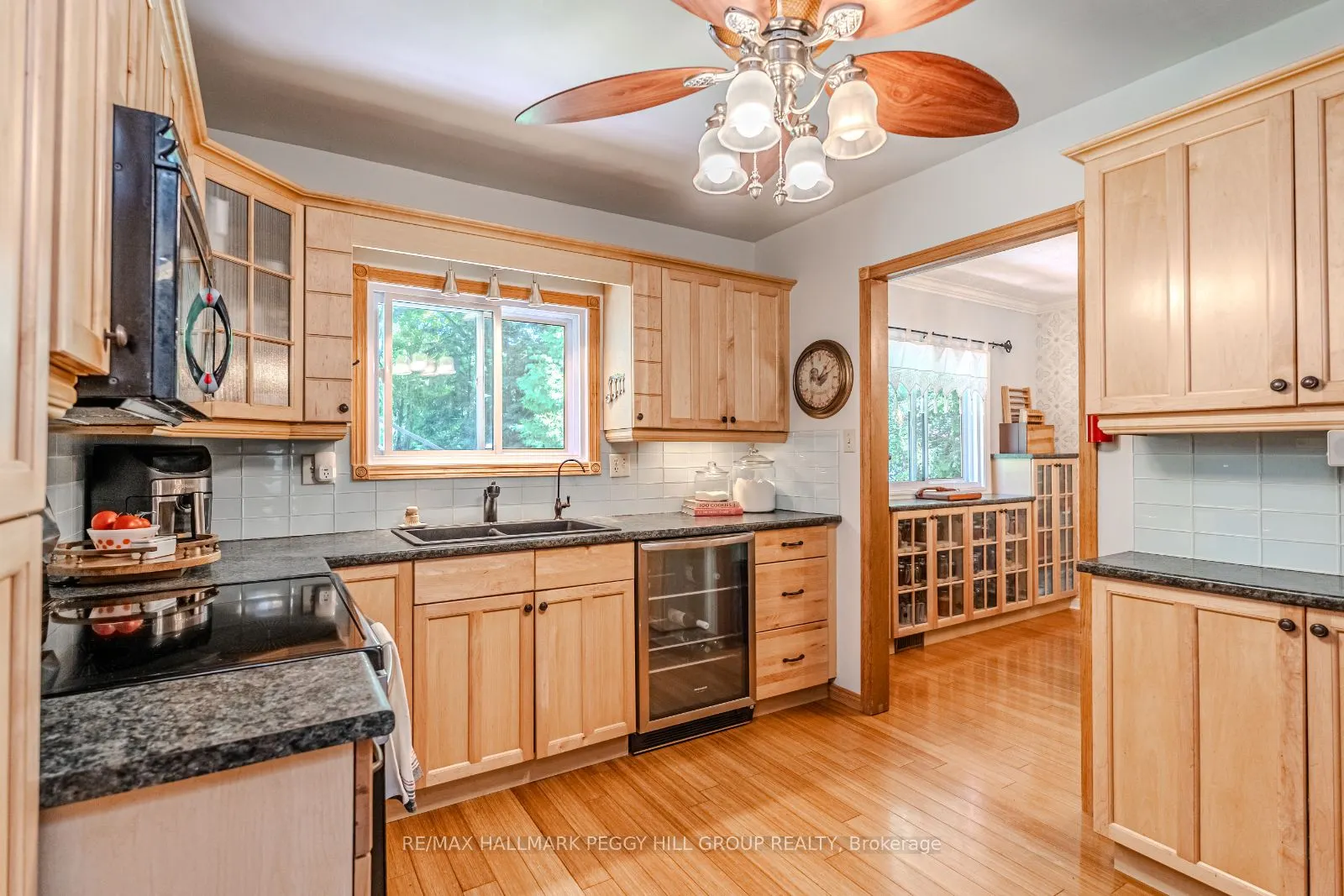 828 Dominion Avenue