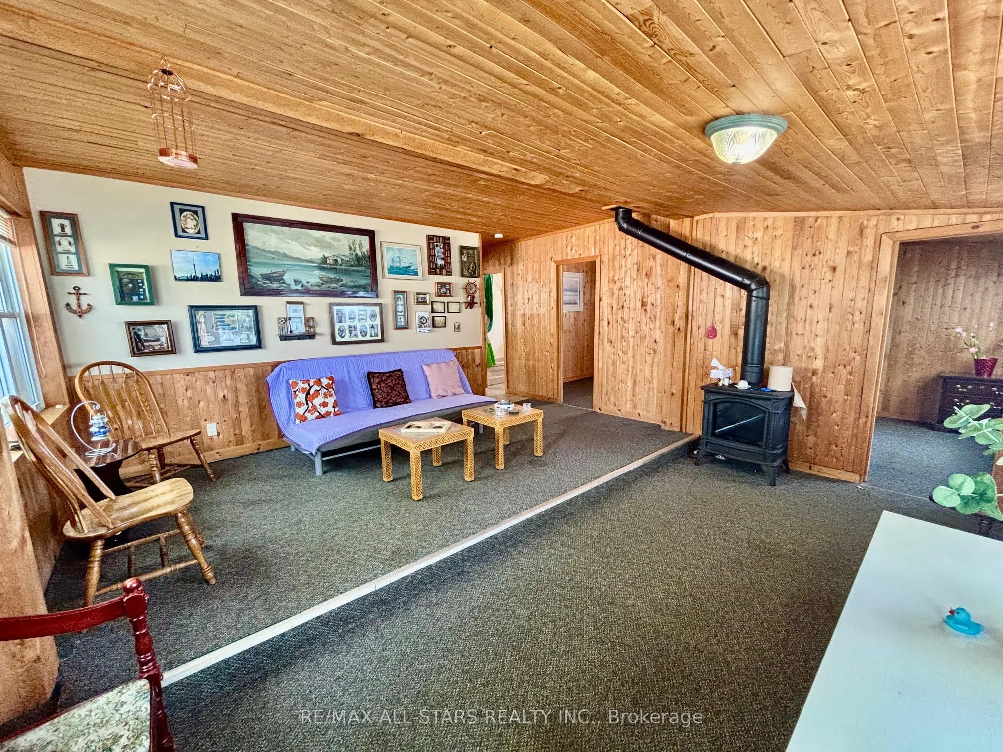 2644 Lakeshore Drive