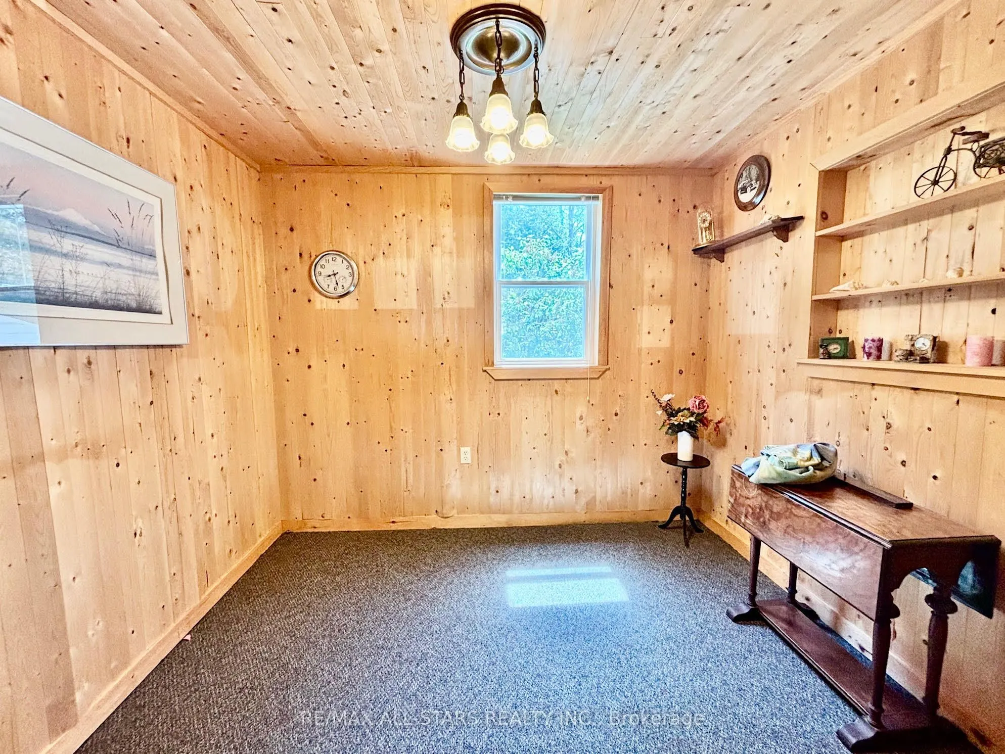 2644 Lakeshore Drive