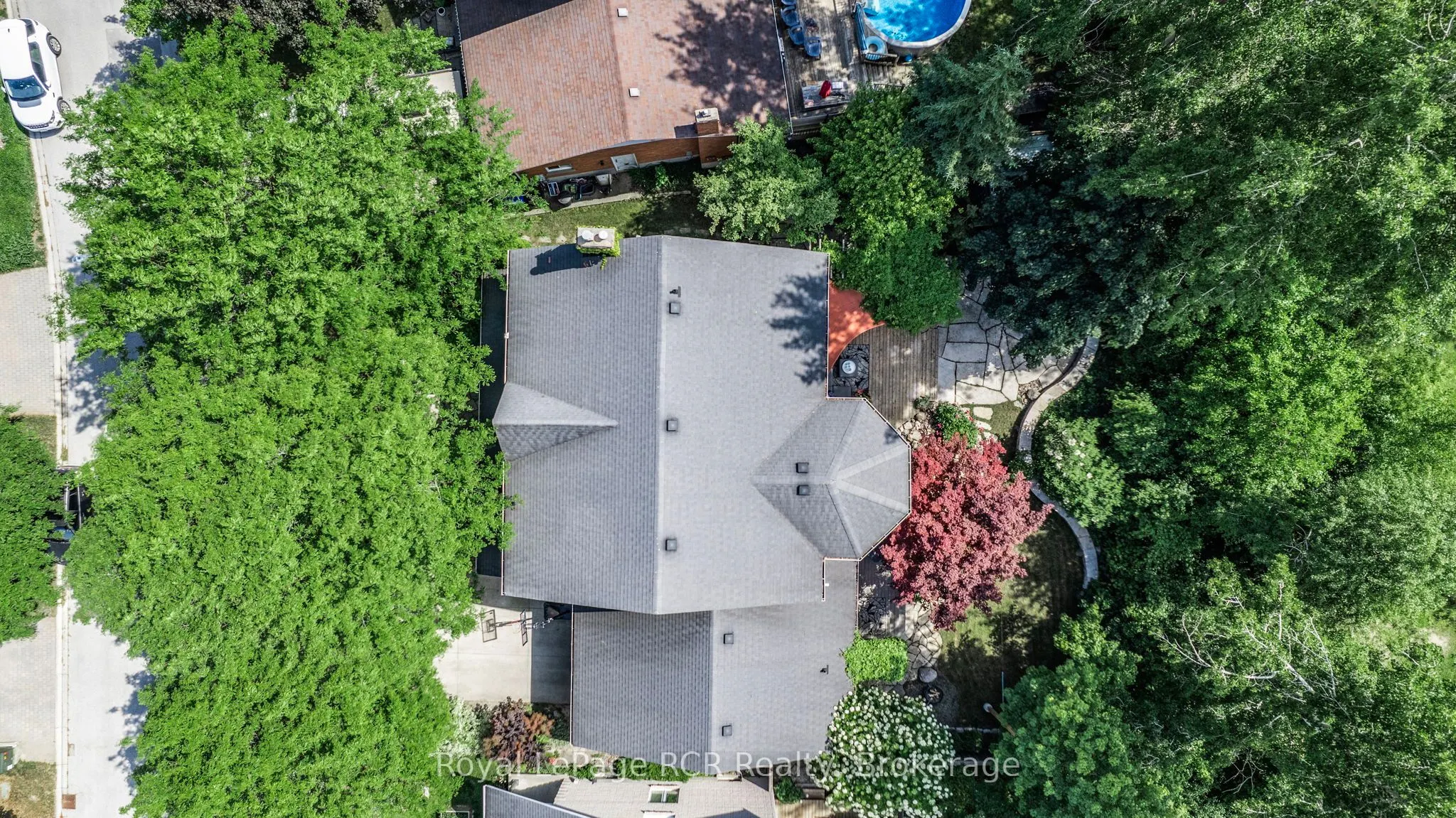 6 Carmichael Crescent