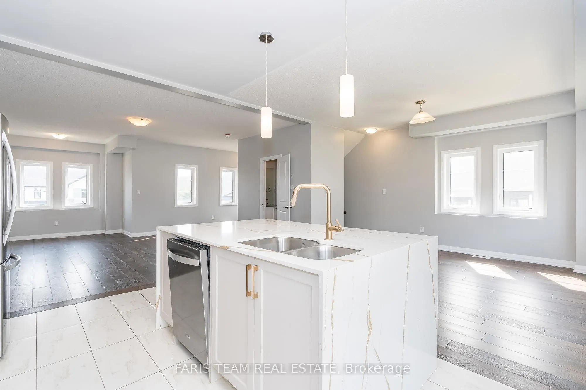43 Lahey Crescent