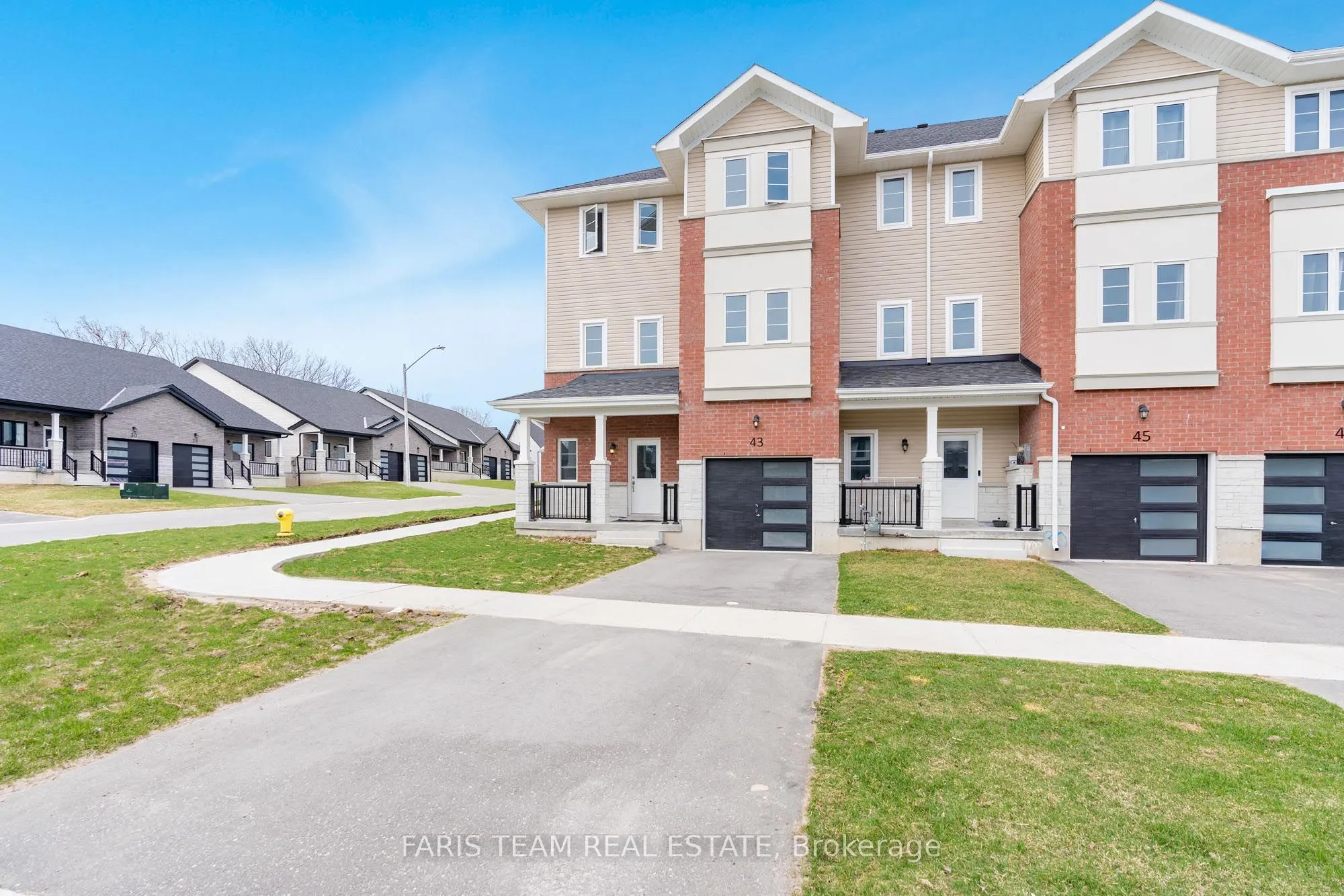 43 Lahey Crescent