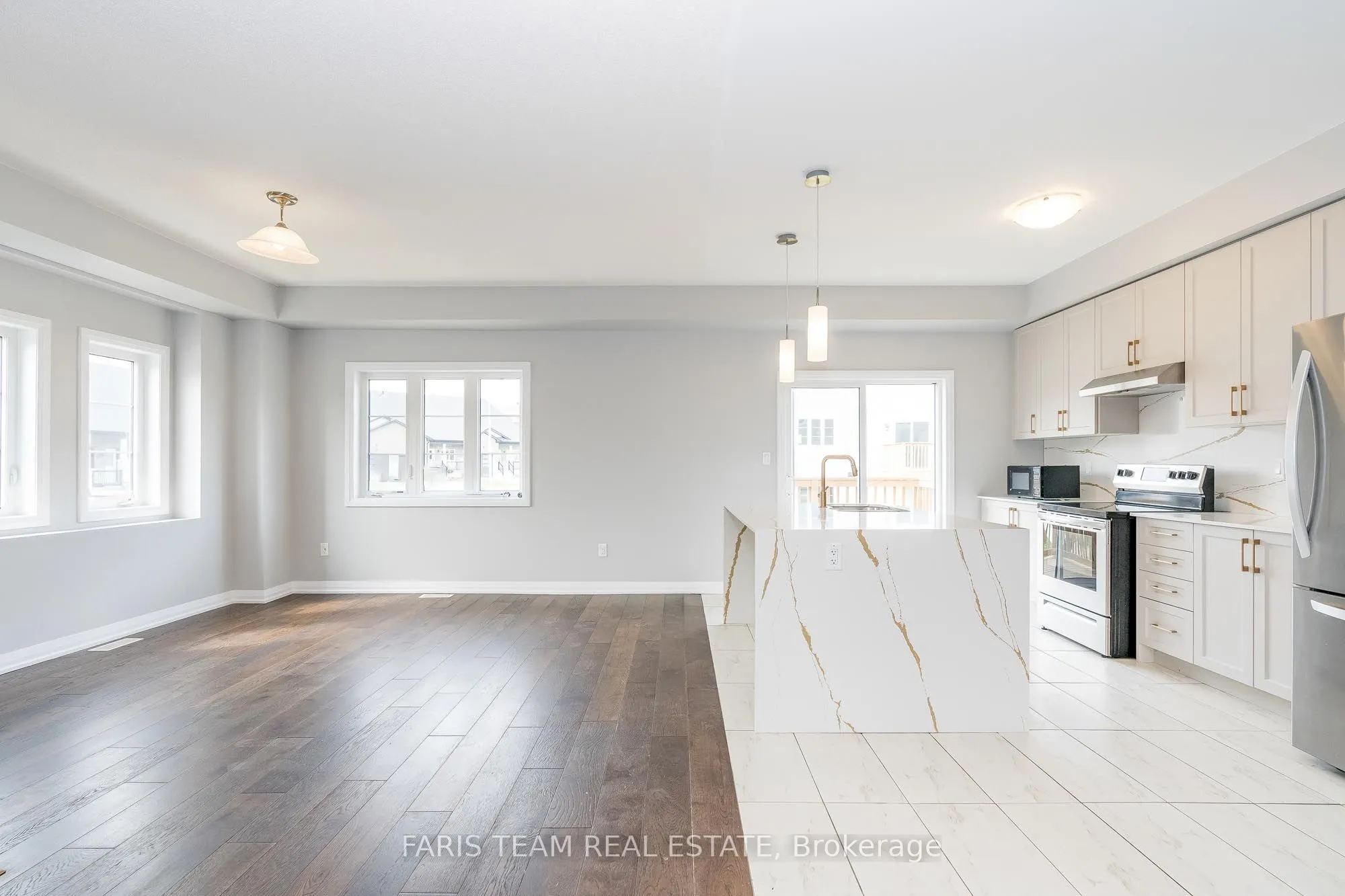 43 Lahey Crescent