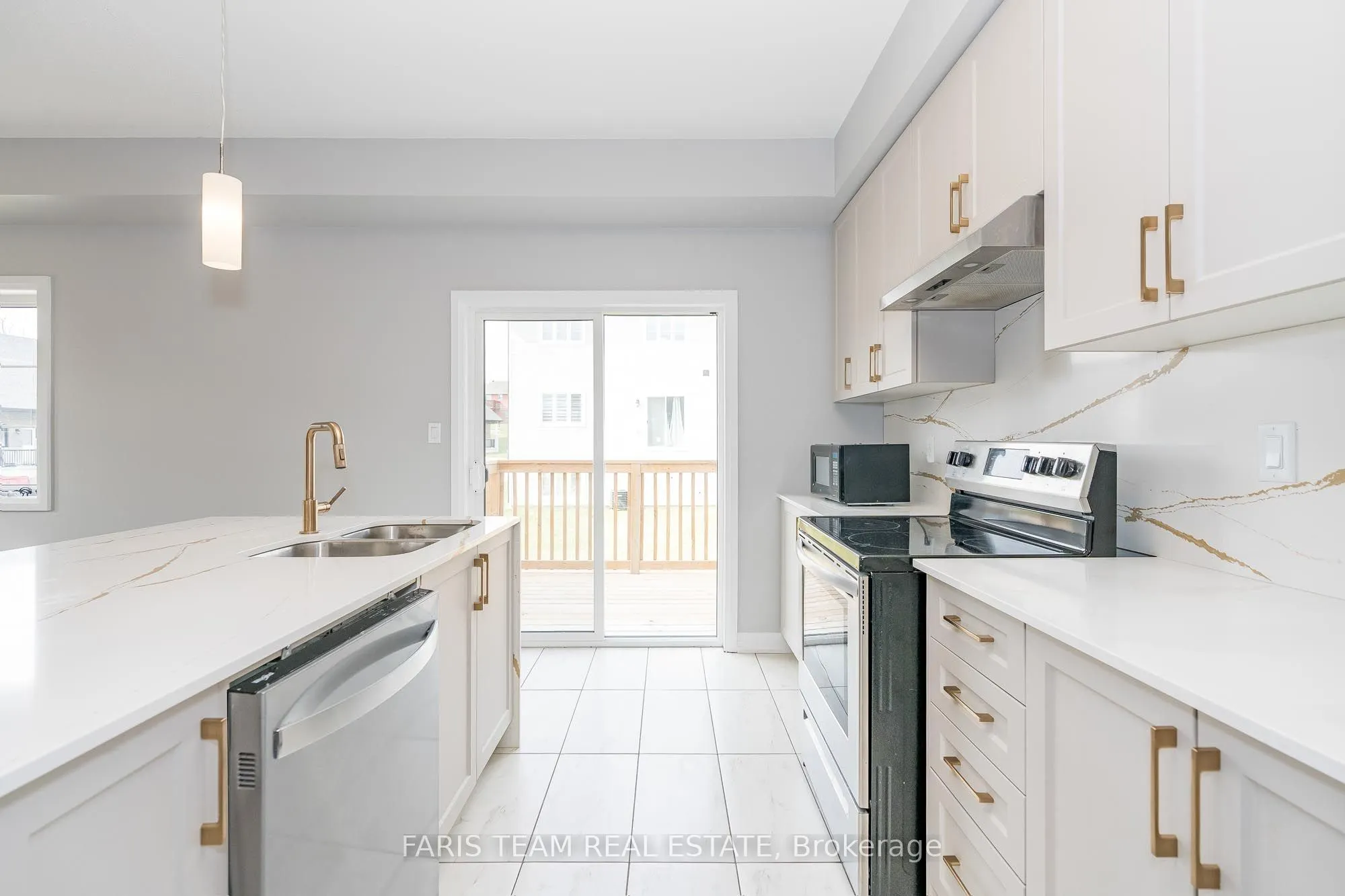 43 Lahey Crescent