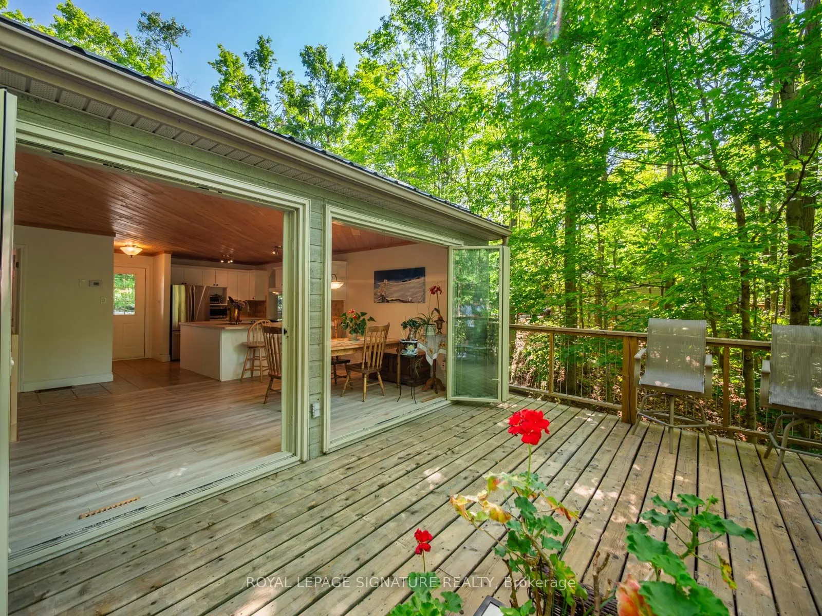 22 Iroquois Ridge