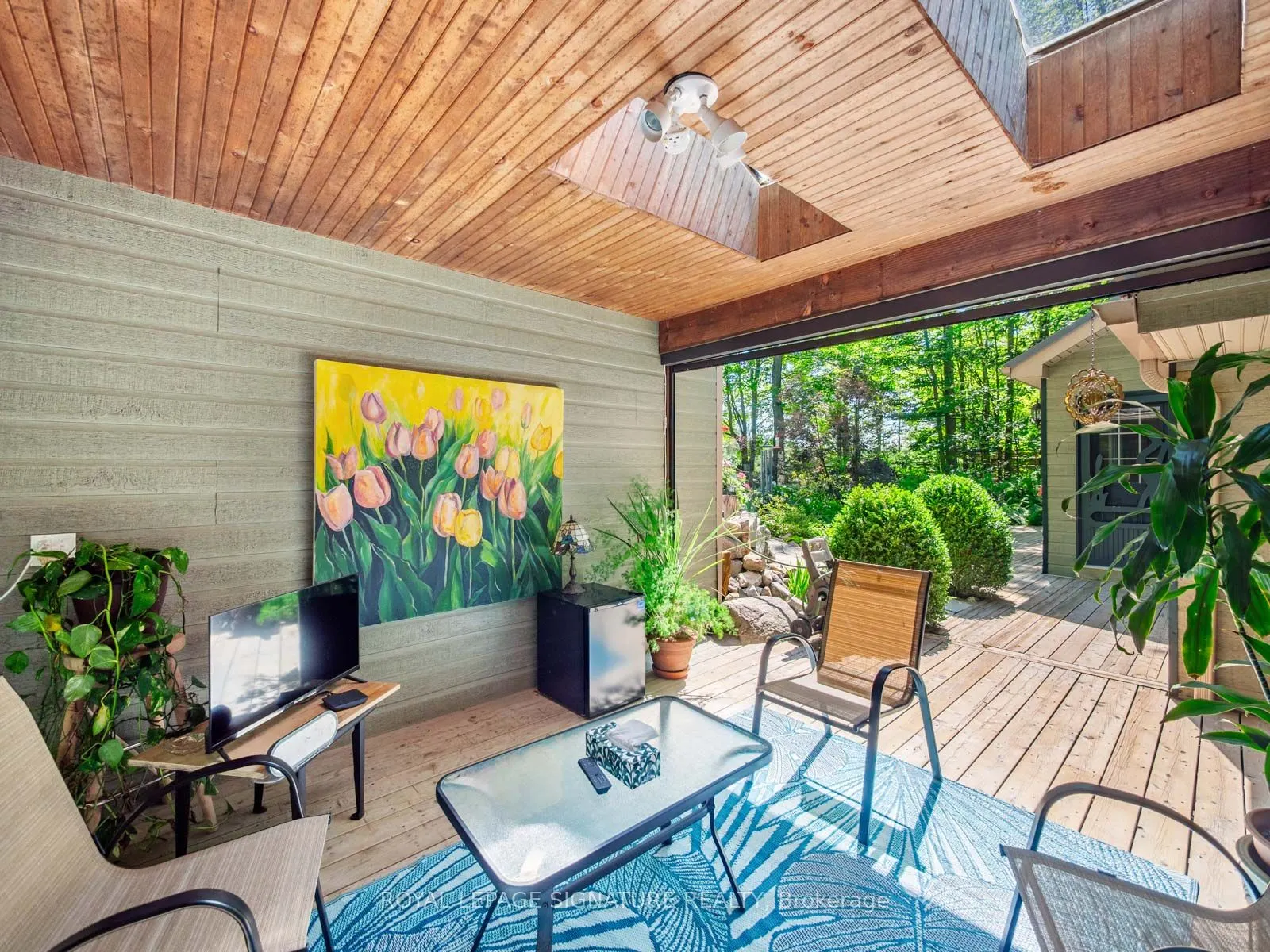 22 Iroquois Ridge