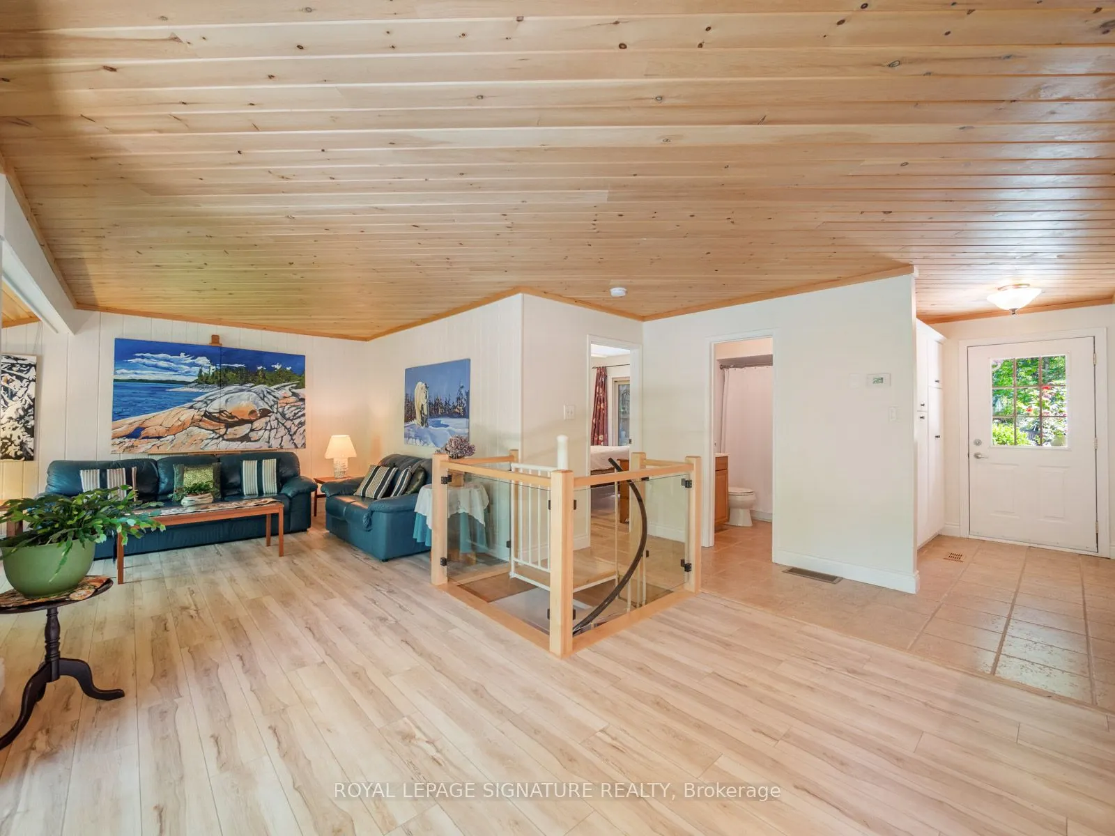 22 Iroquois Ridge