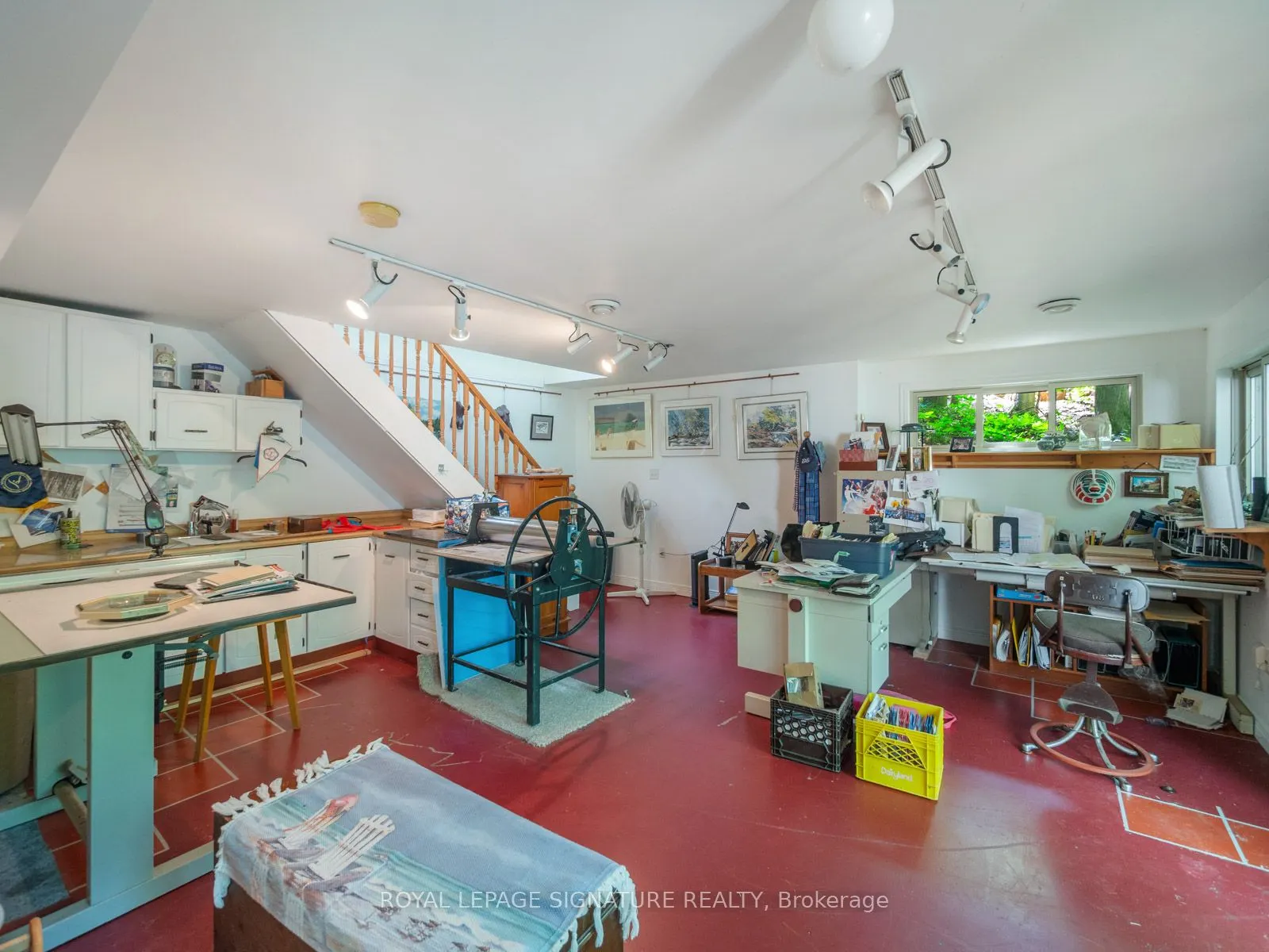 22 Iroquois Ridge