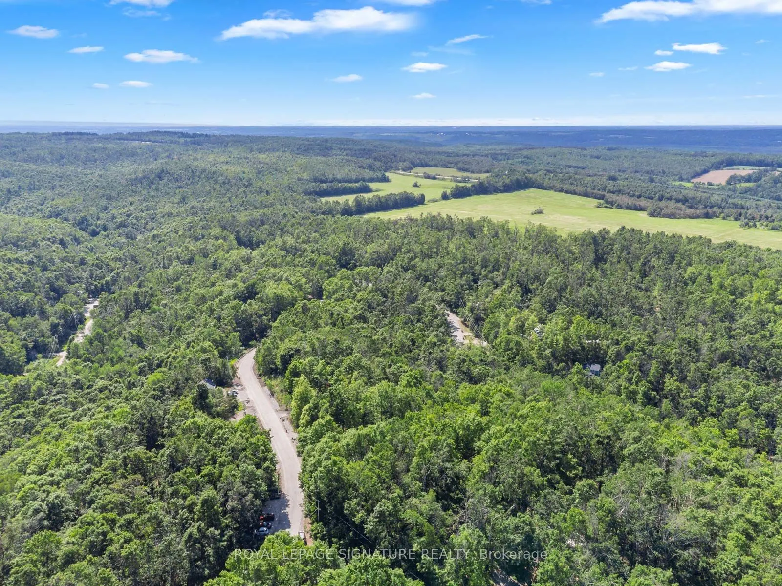 22 Iroquois Ridge