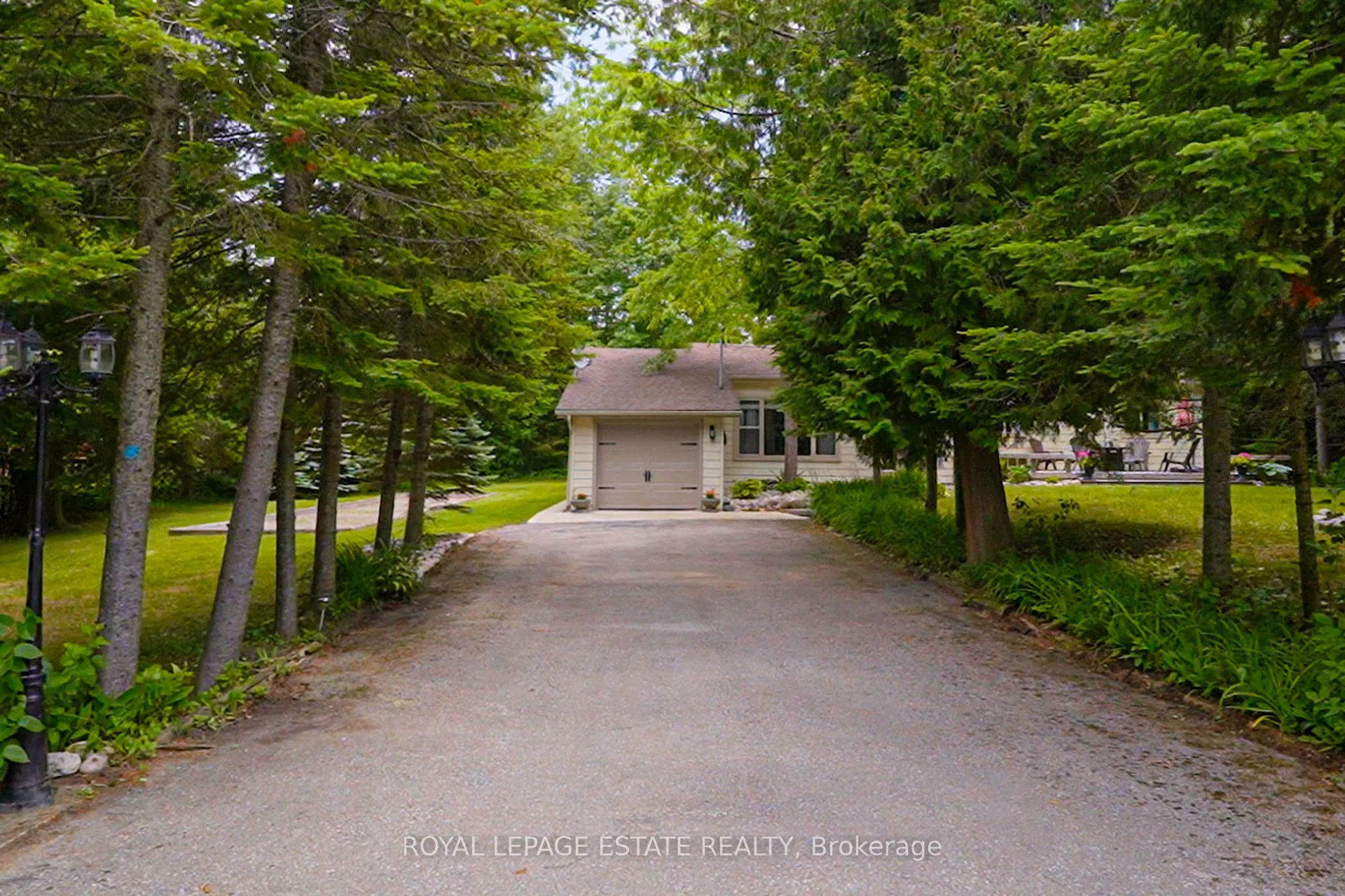 107 Nicole Boulevard