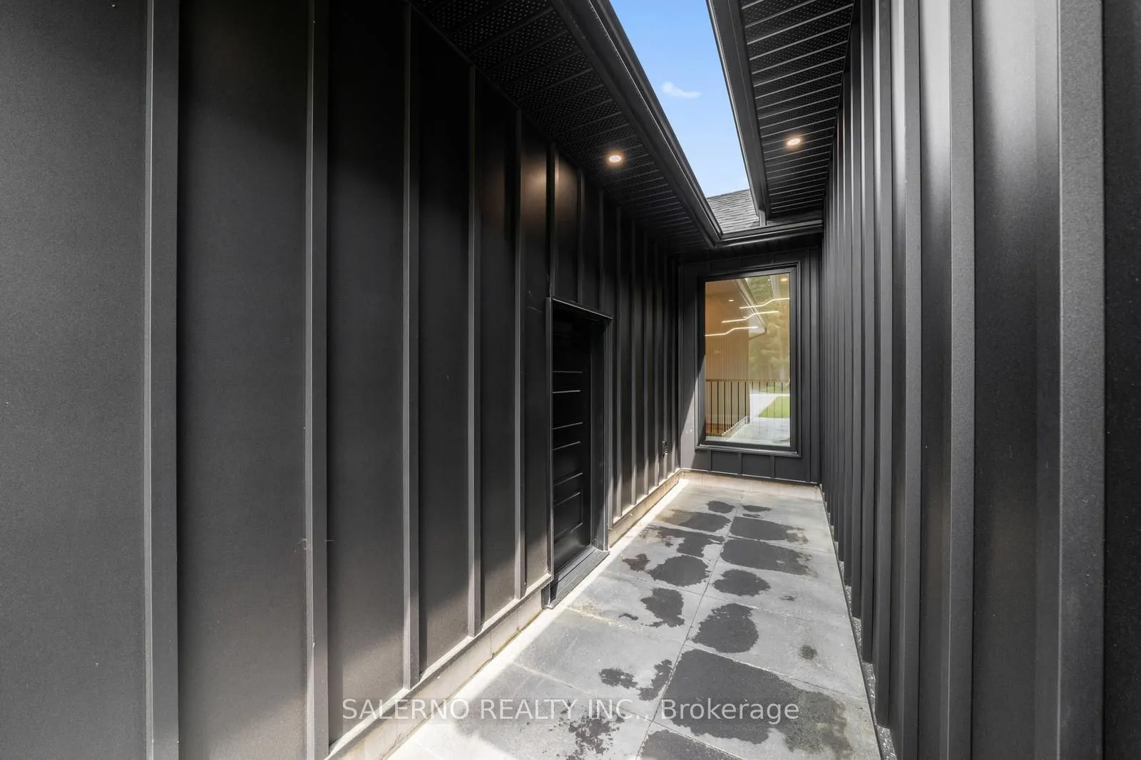 31 Marni Lane