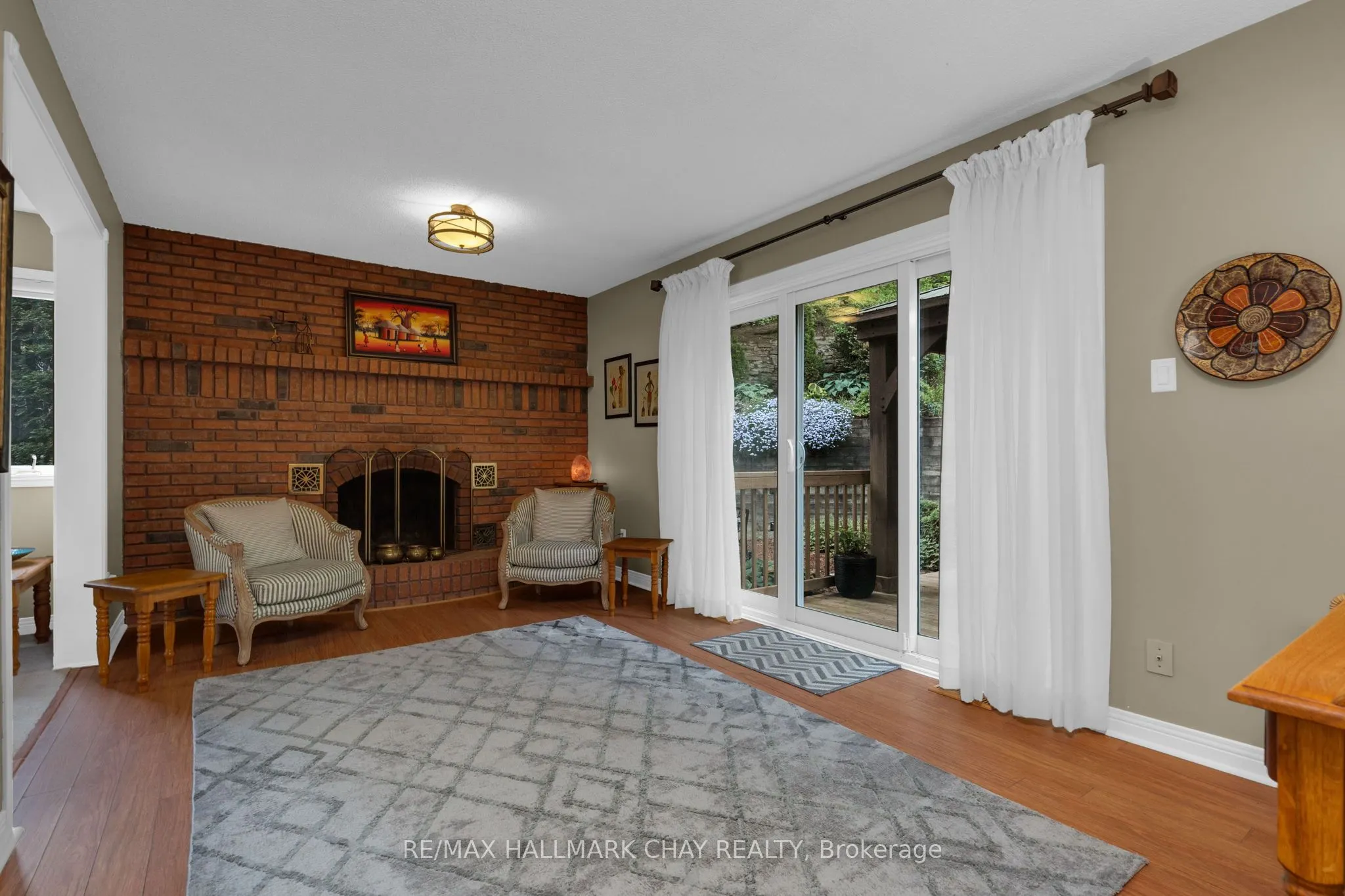 4 IDLEWOOD Drive