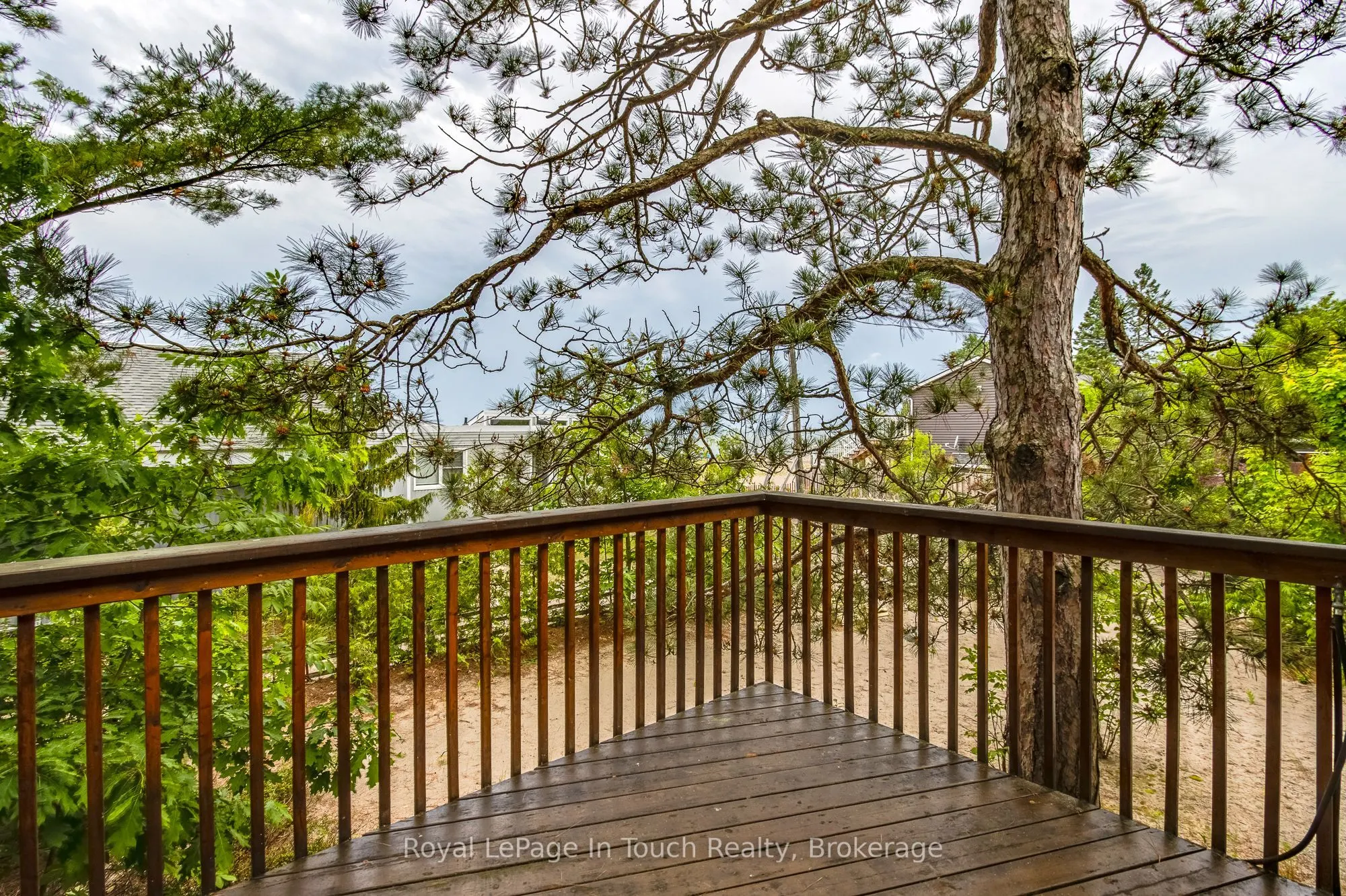 1430 Tiny Beaches Road N