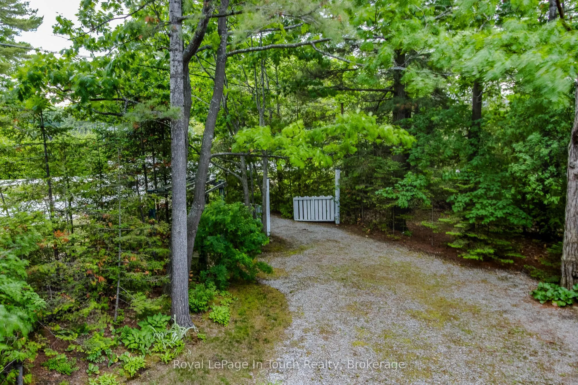 1430 Tiny Beaches Road N