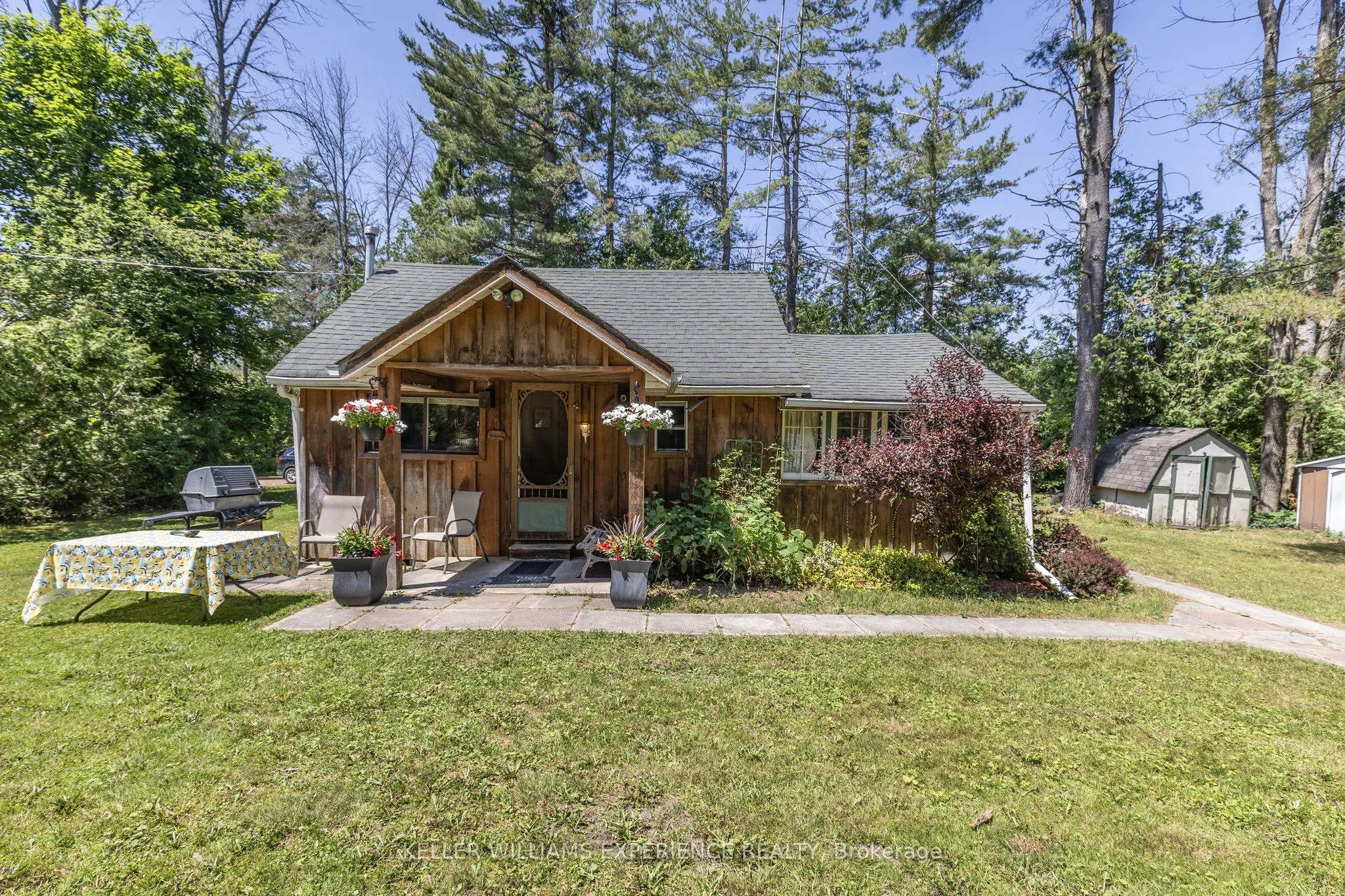 10 Simcoe Road