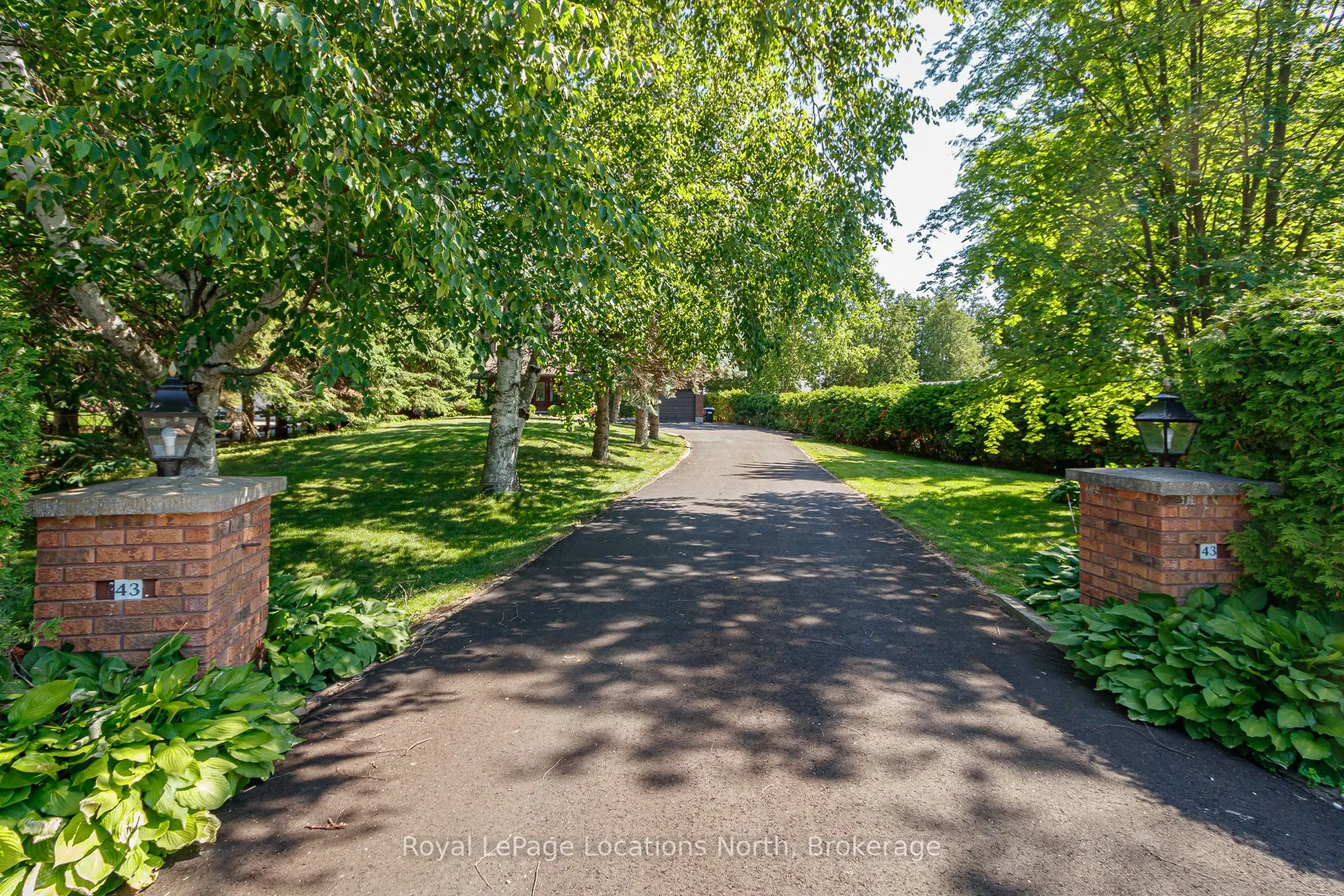 43 Georgian Manor Drive