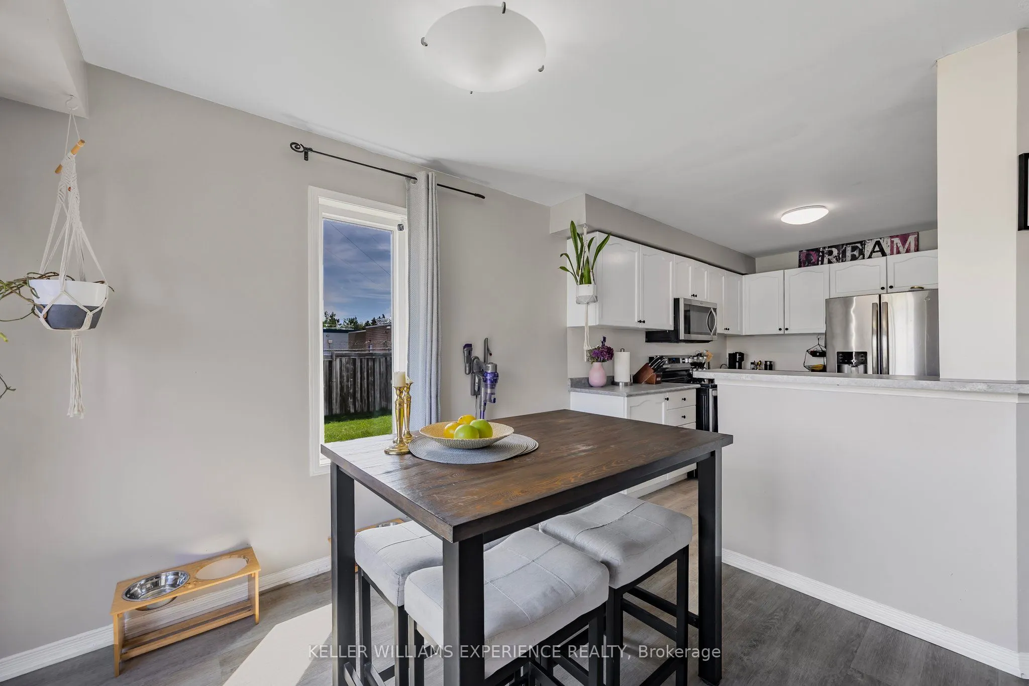 13 Sunset Place