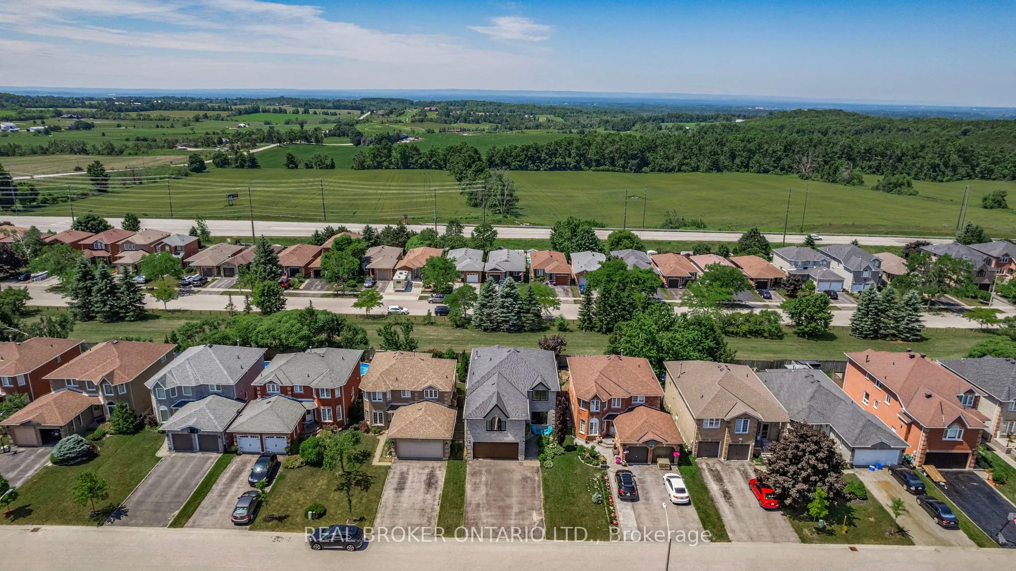 32 BLACK WILLOW Drive