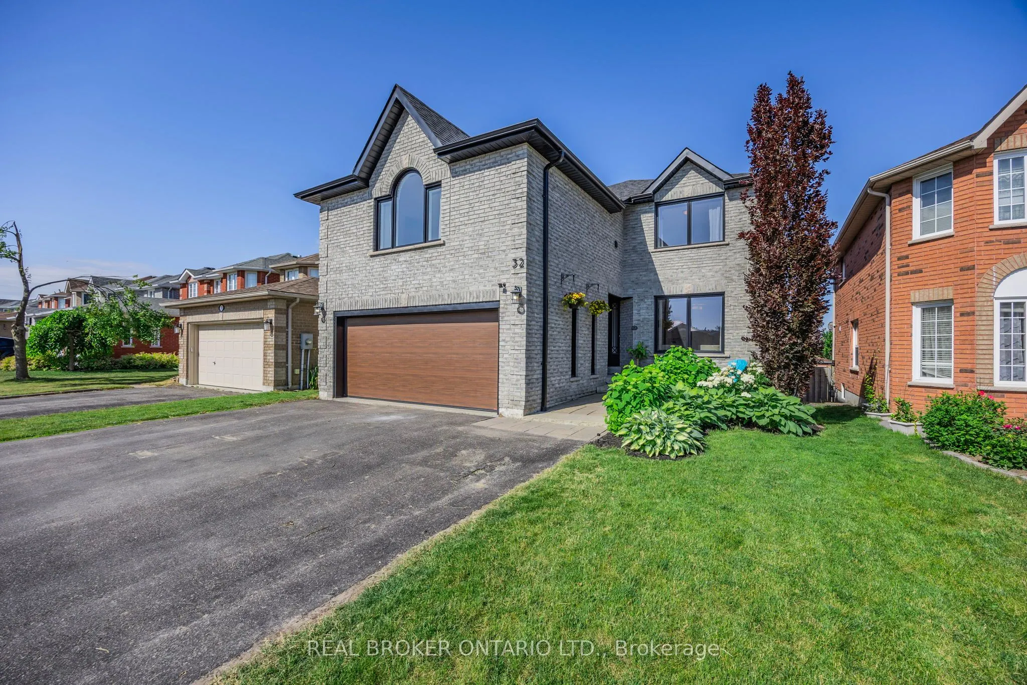 32 BLACK WILLOW Drive