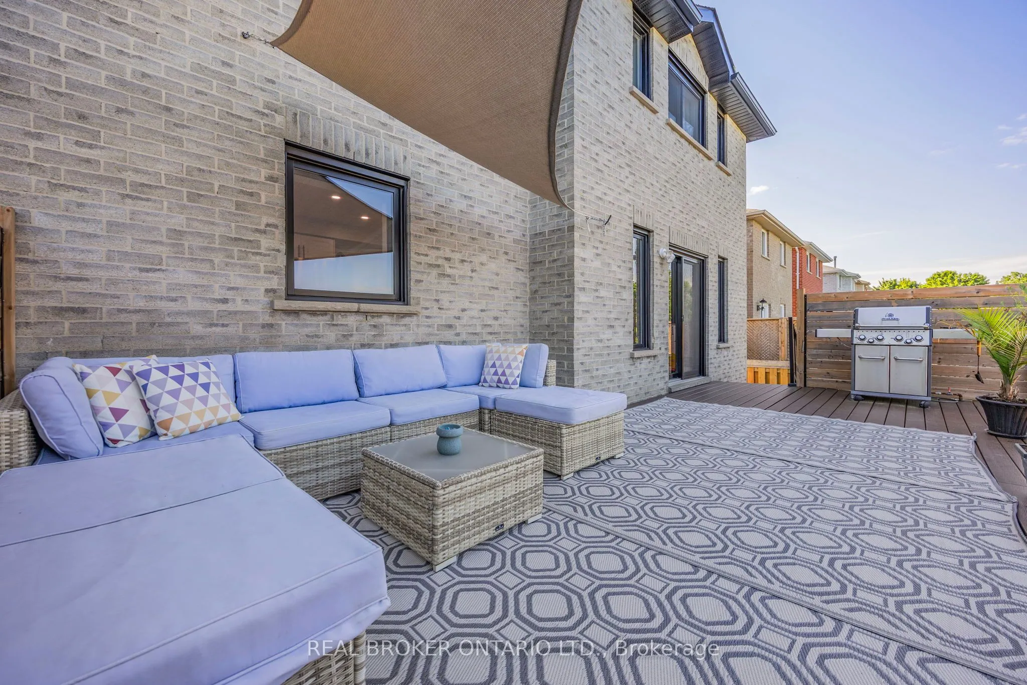 32 BLACK WILLOW Drive