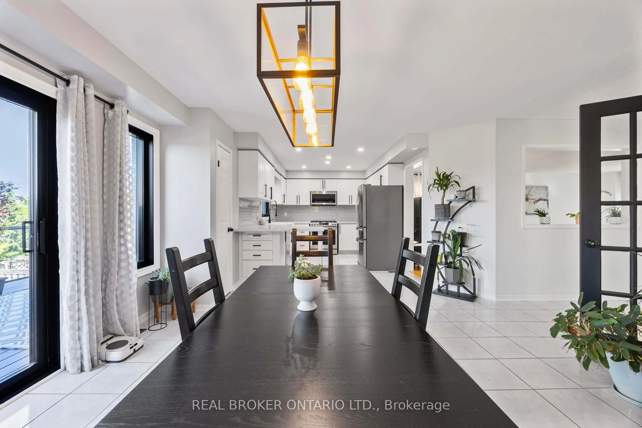 32 BLACK WILLOW Drive