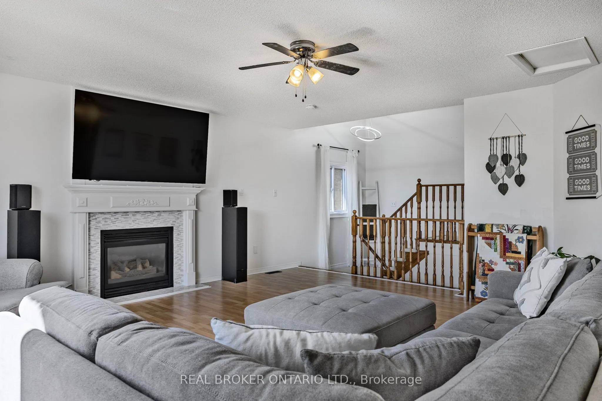 32 BLACK WILLOW Drive