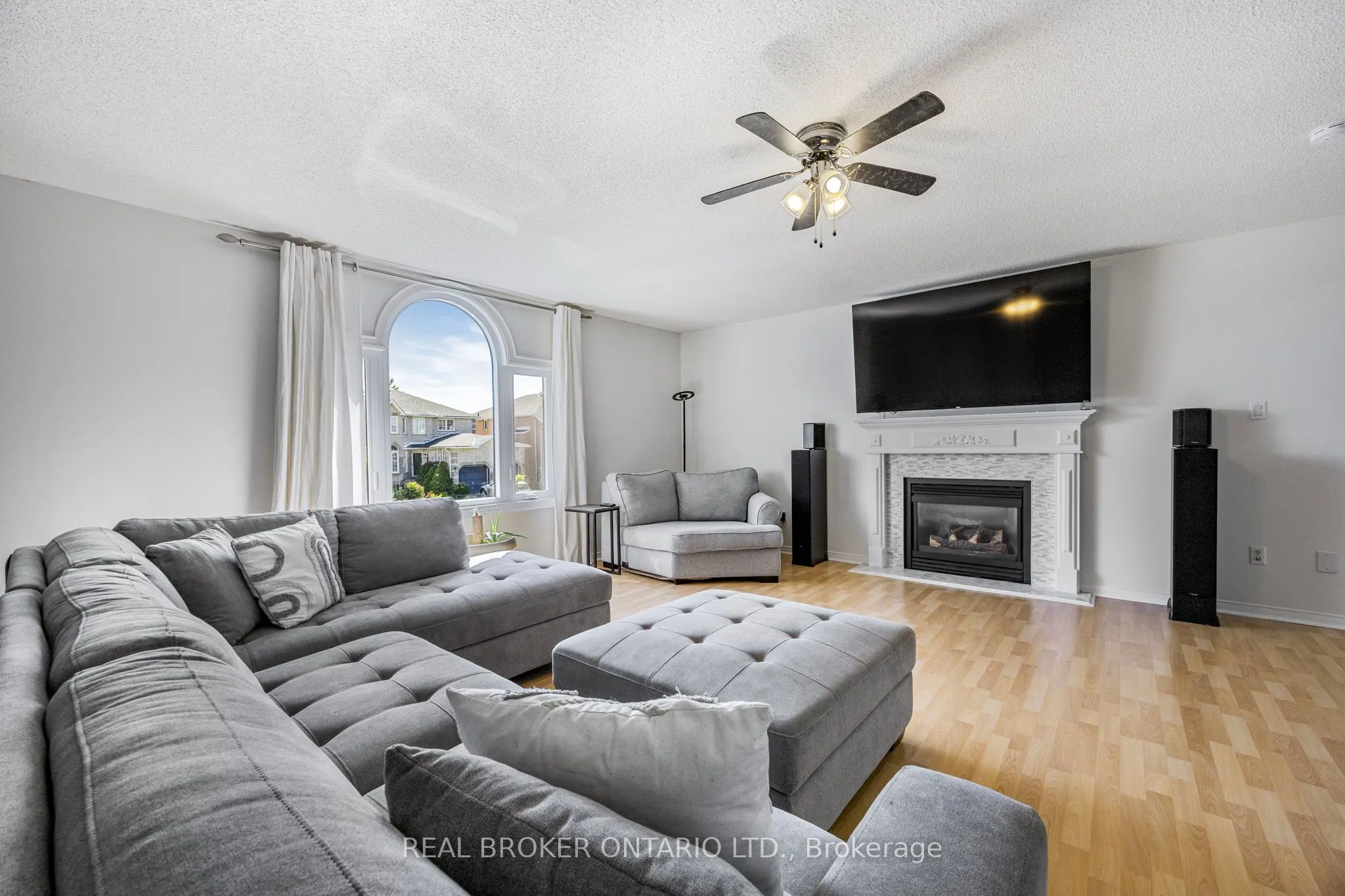 32 BLACK WILLOW Drive