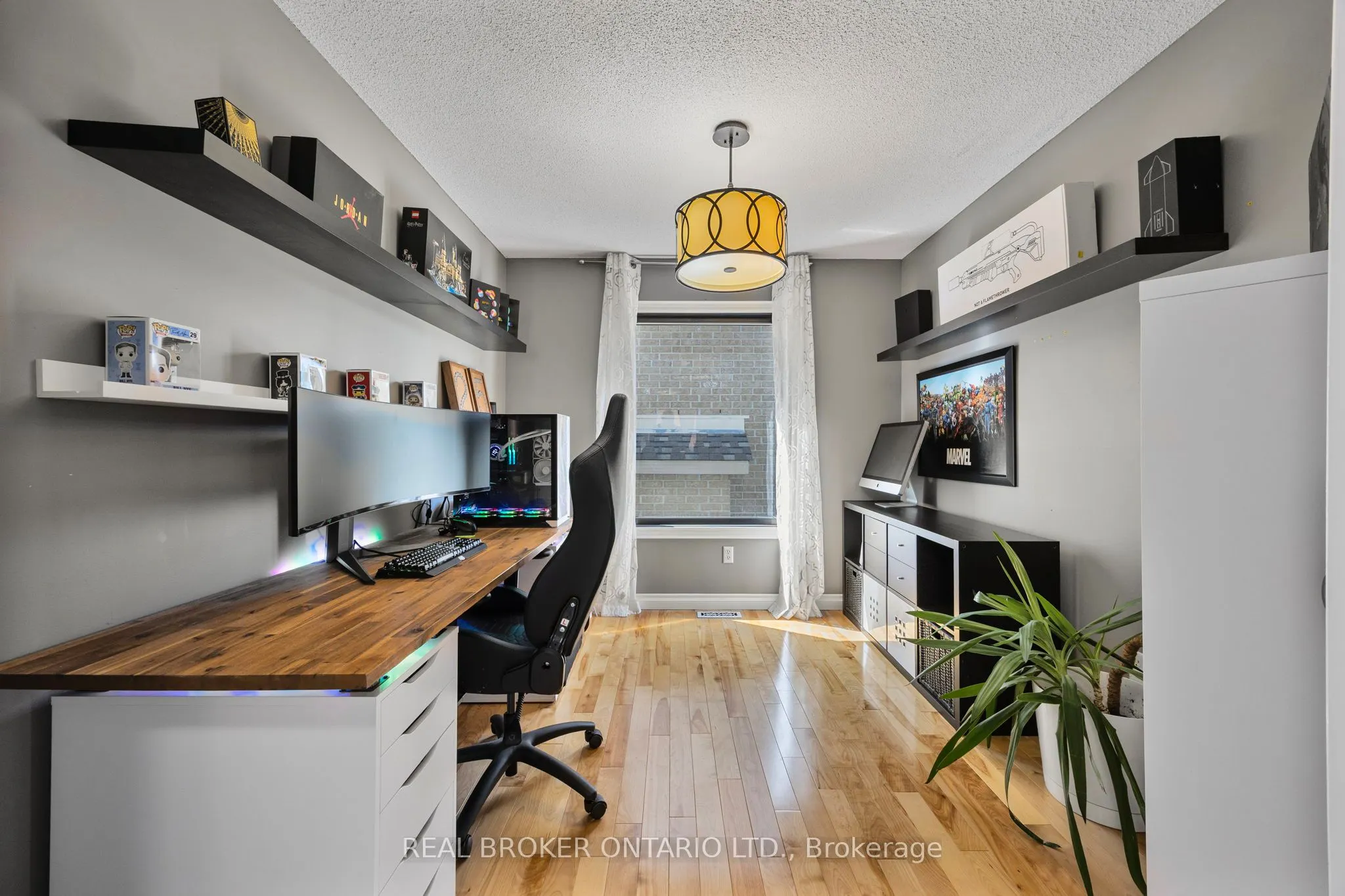 32 BLACK WILLOW Drive