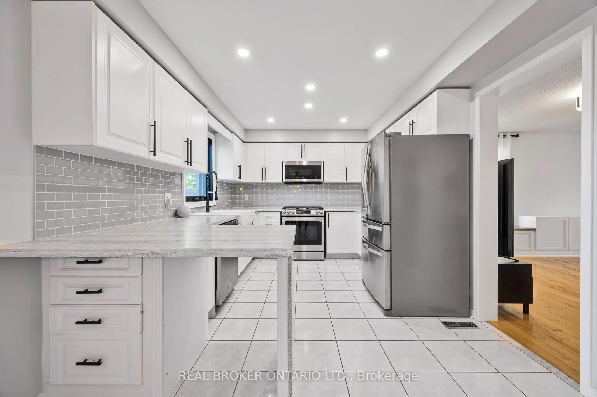 32 BLACK WILLOW Drive