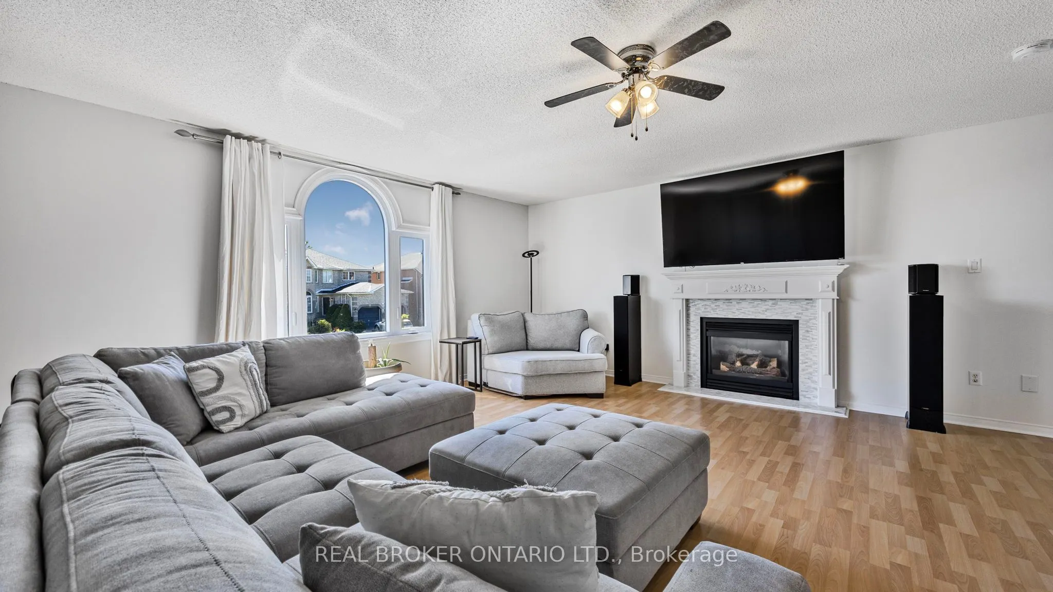 32 BLACK WILLOW Drive