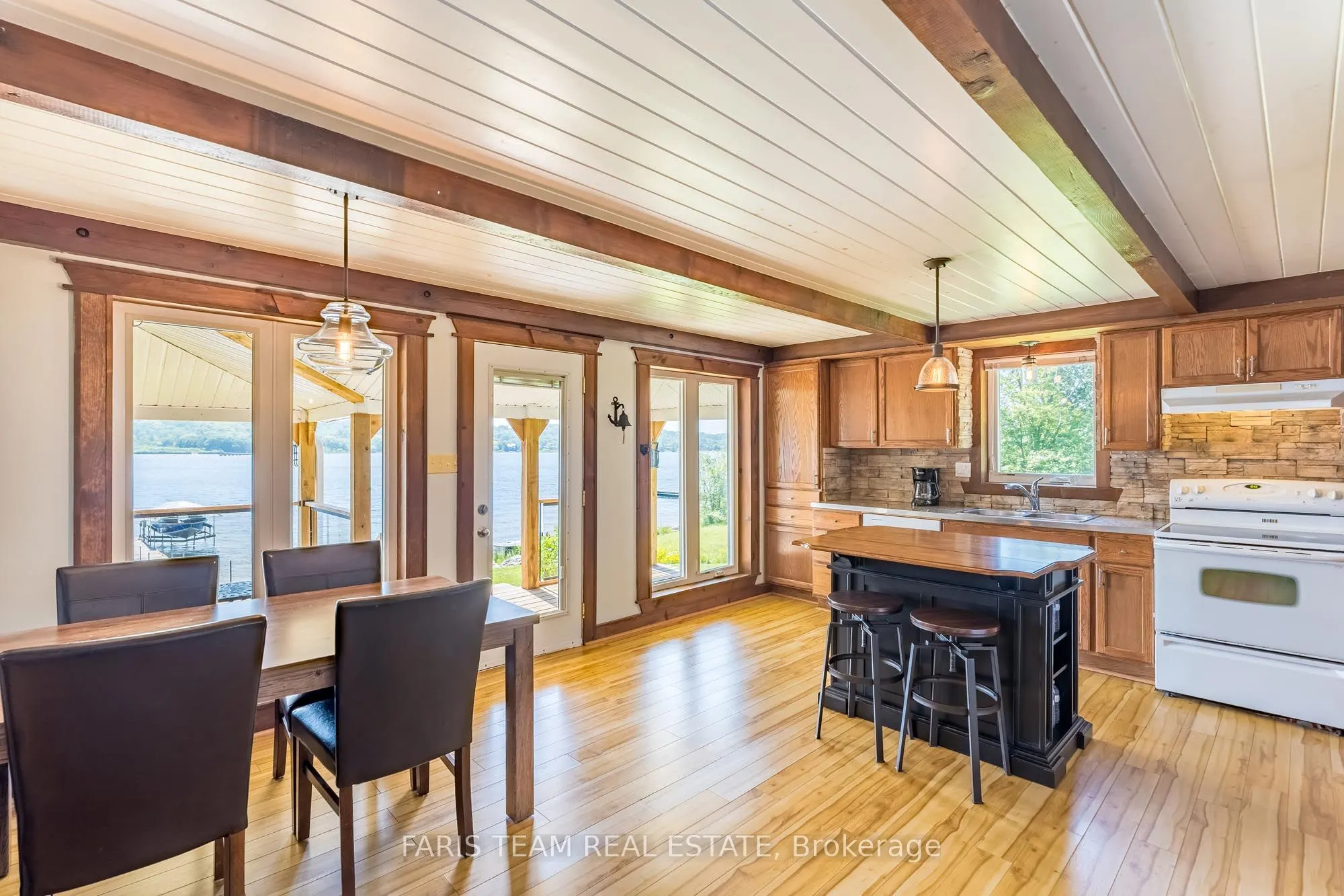 375 Champlain Road