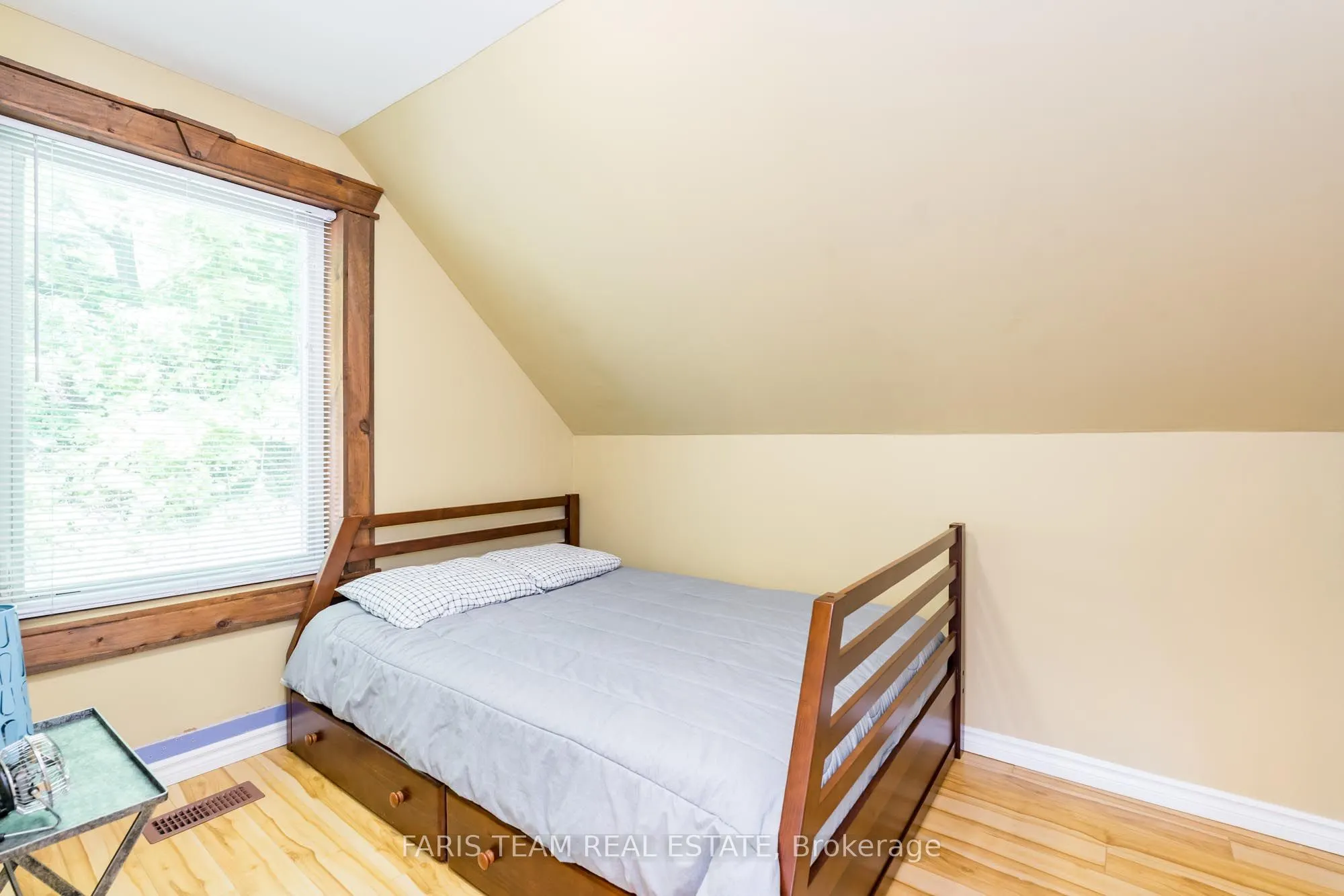 375 Champlain Road