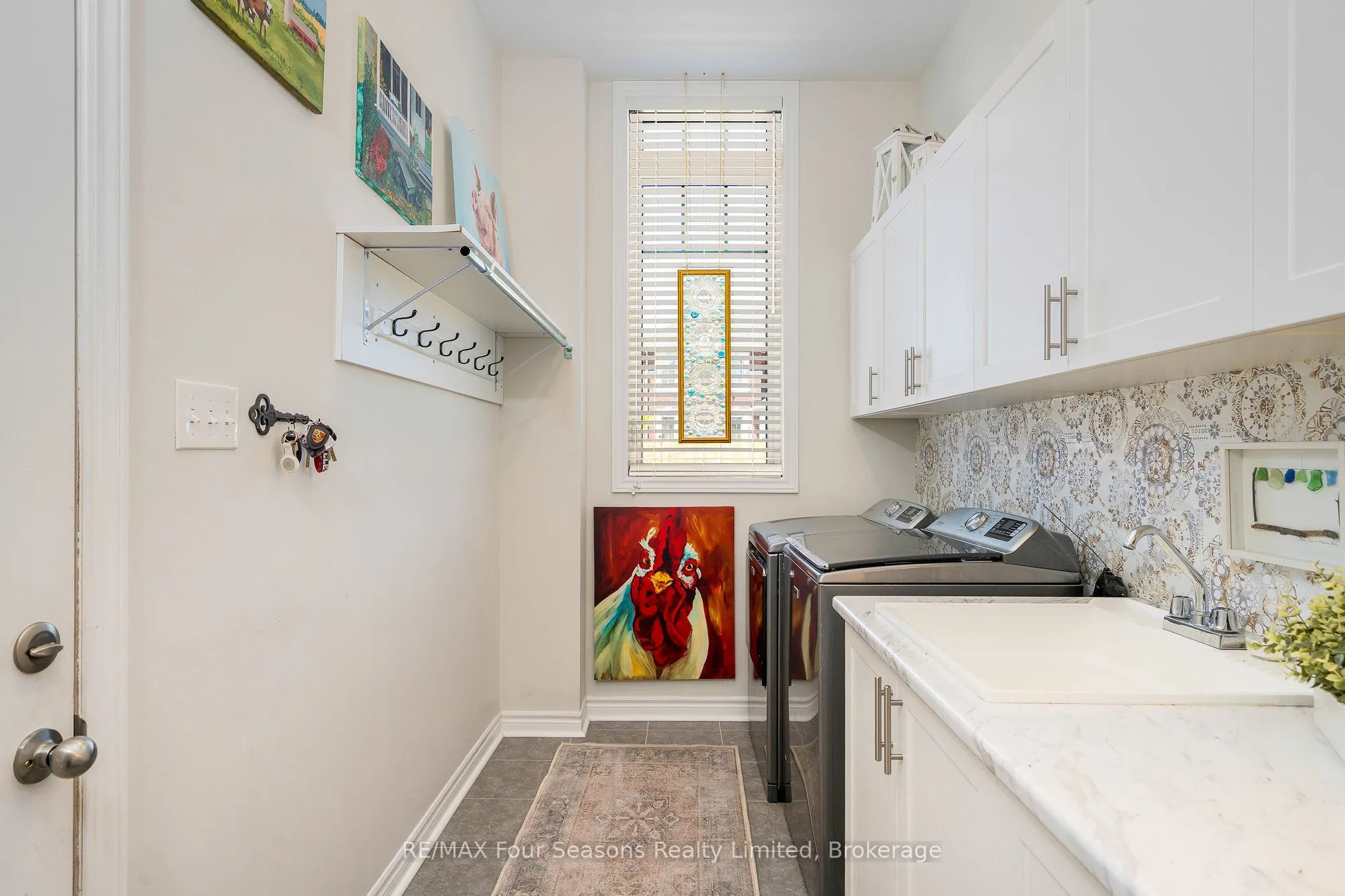 64 Kirby Avenue