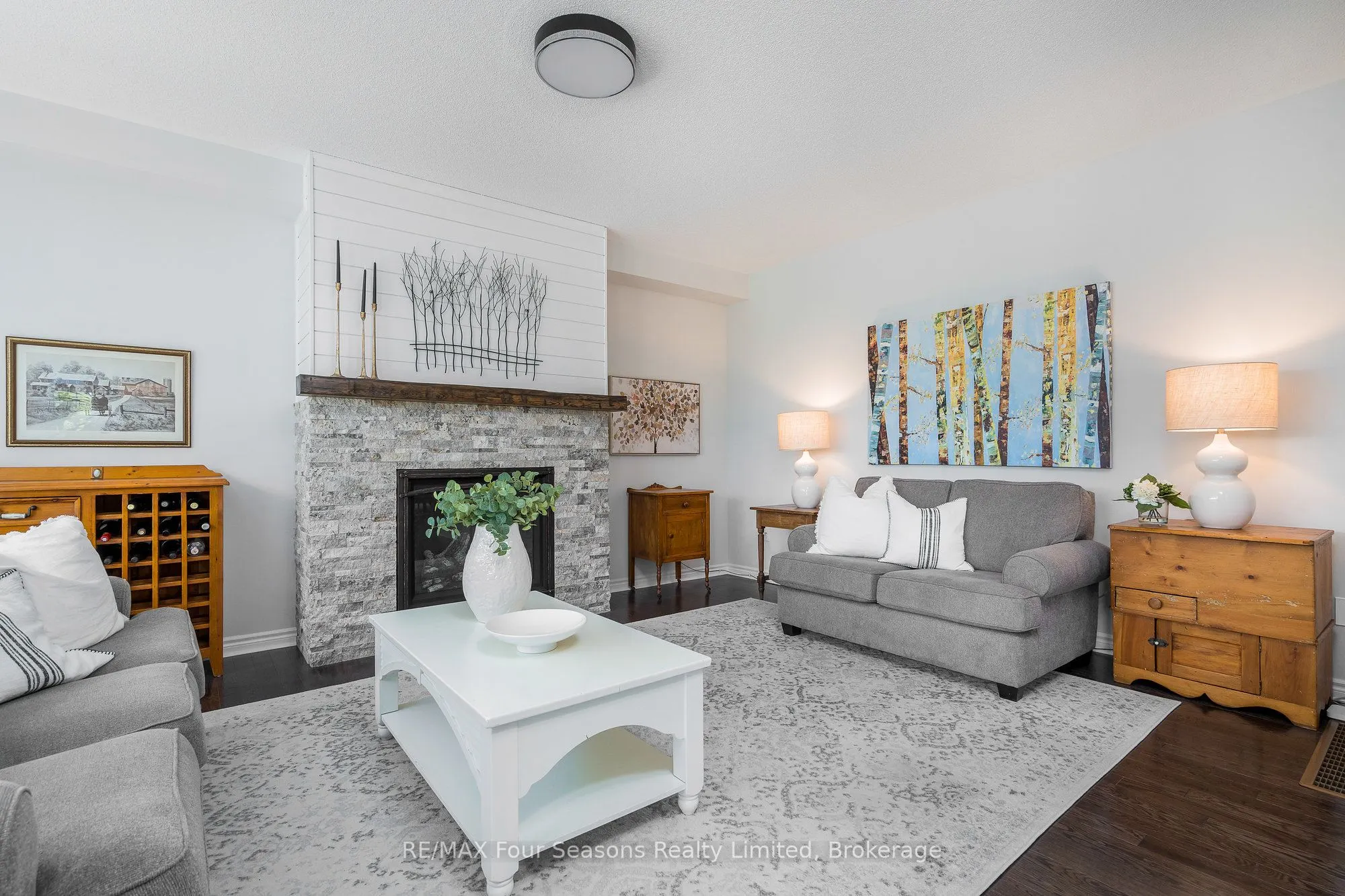 64 Kirby Avenue