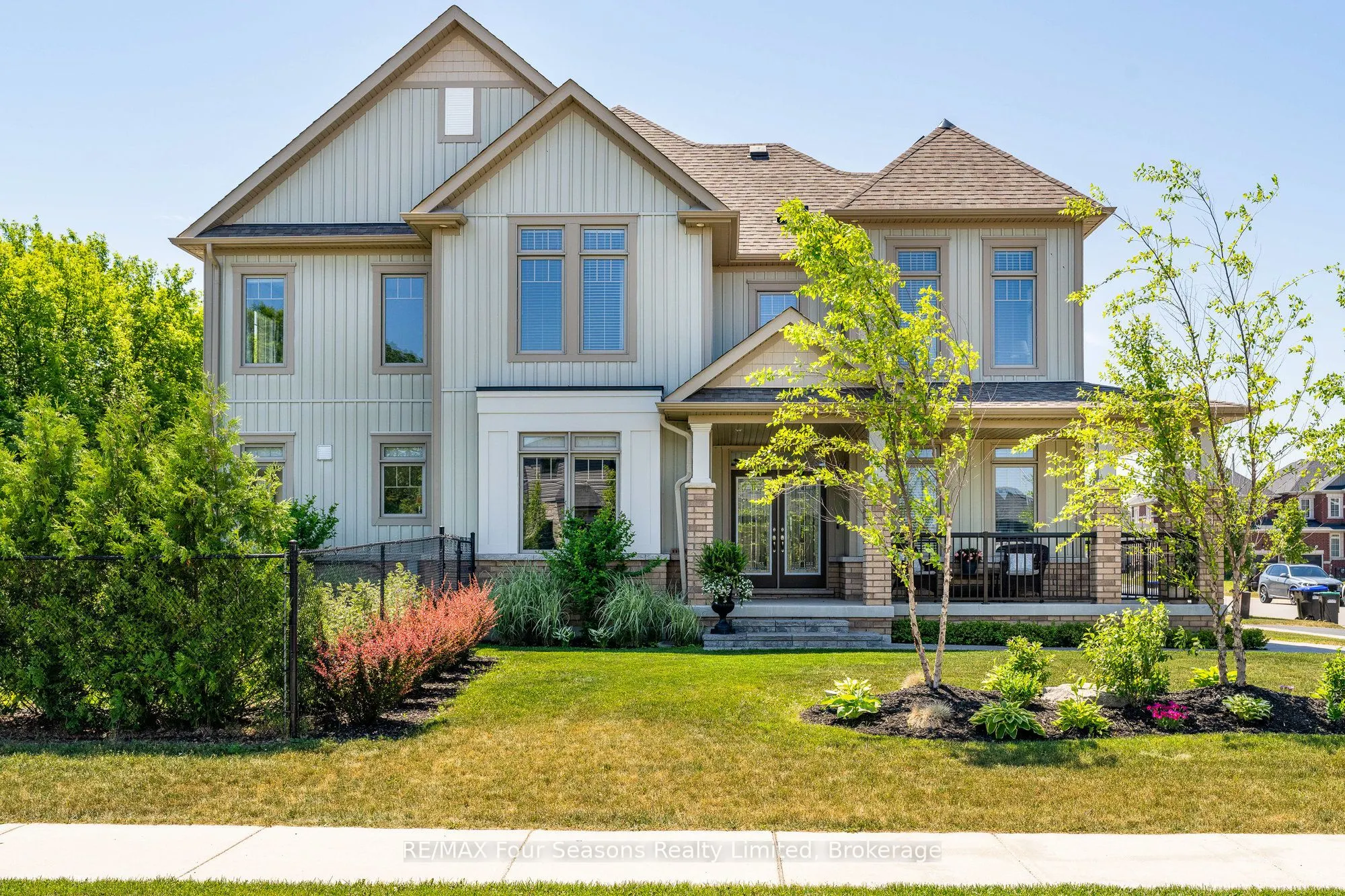 64 Kirby Avenue