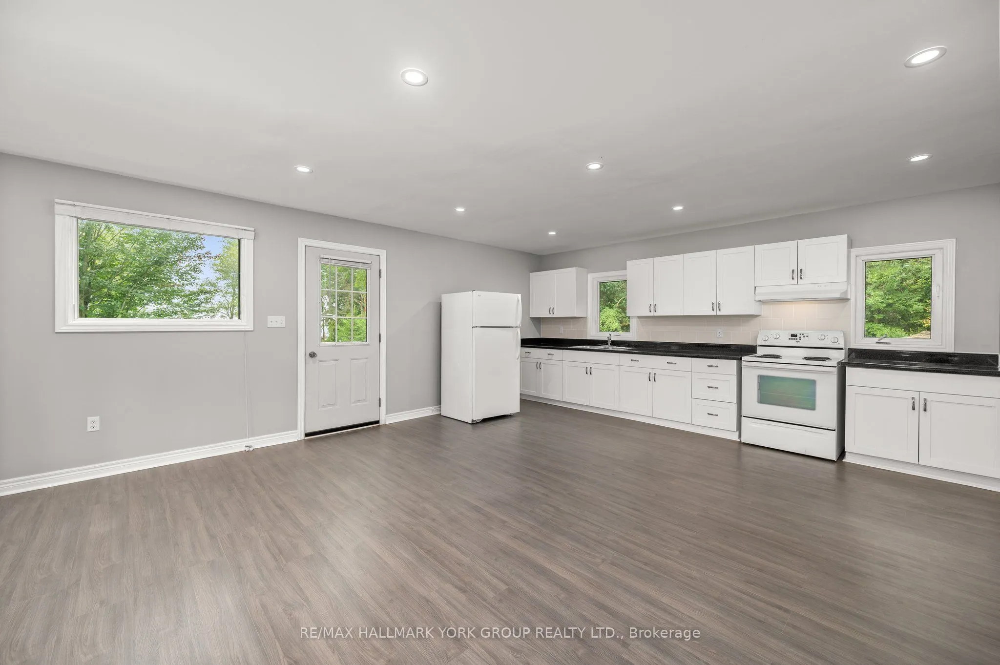 3554 John Street