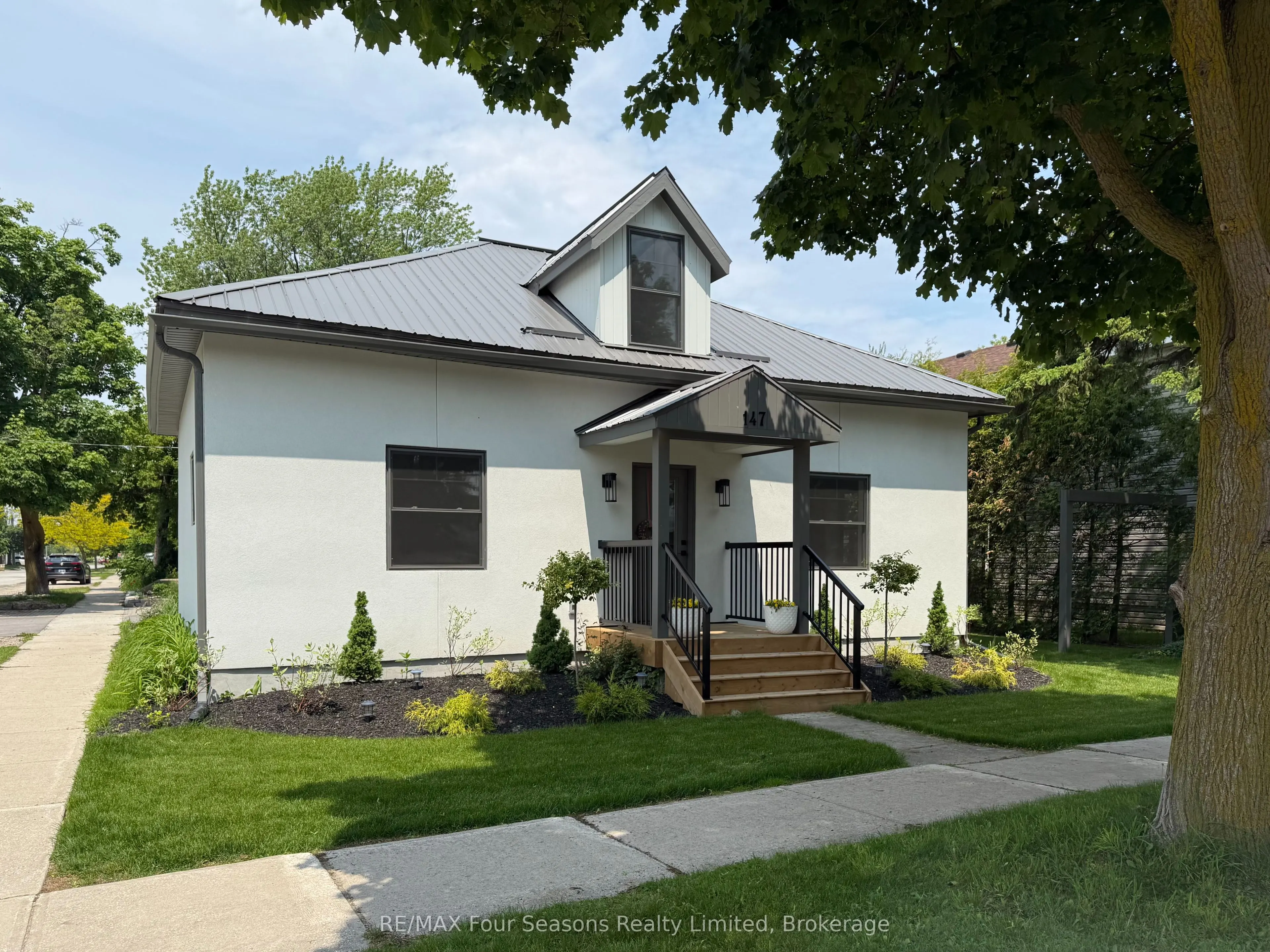 147 Second Street