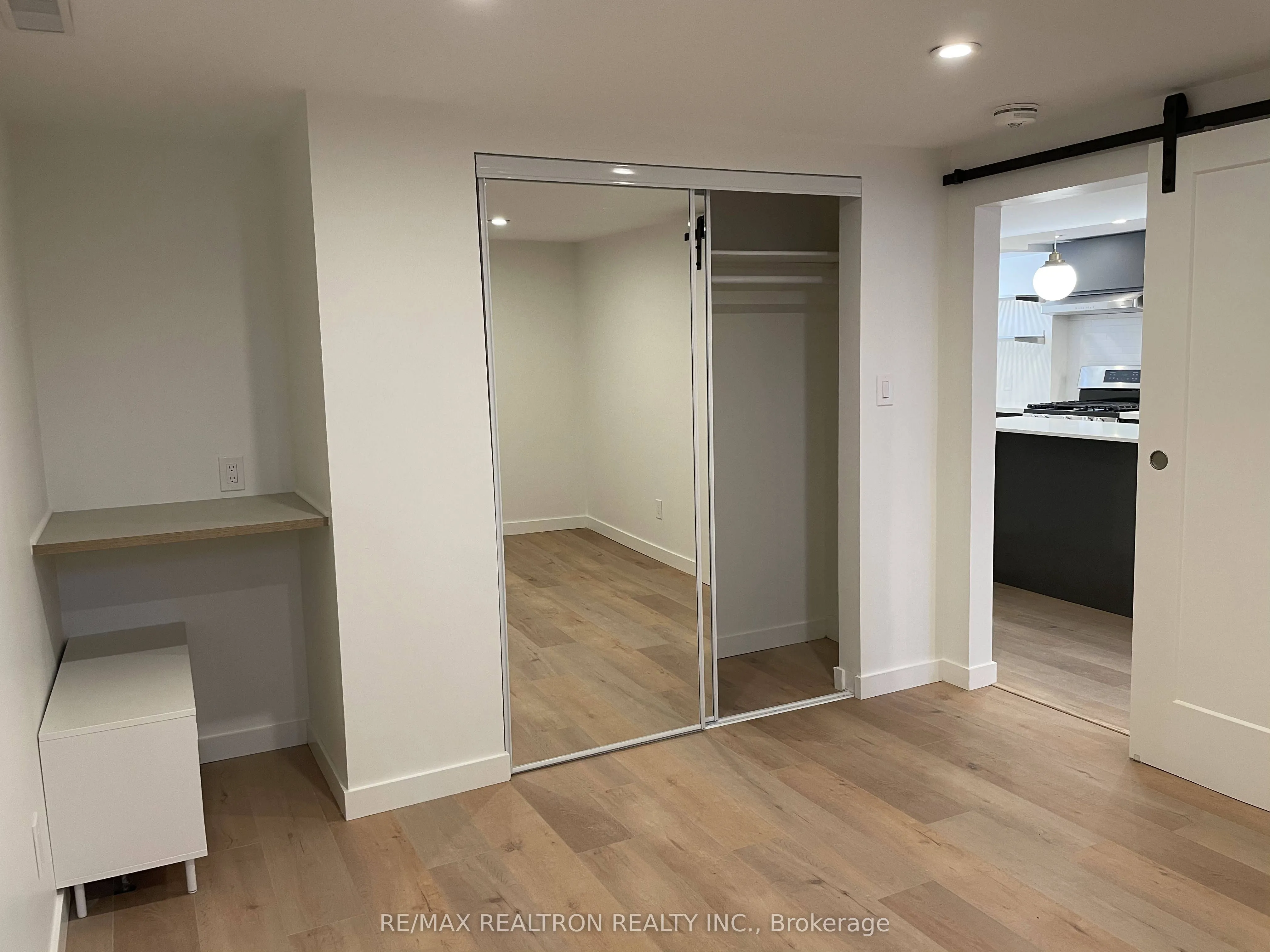 82 Gunn Street #2