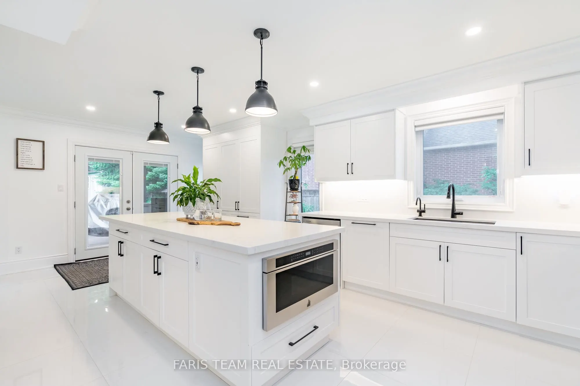 6 Alana Drive