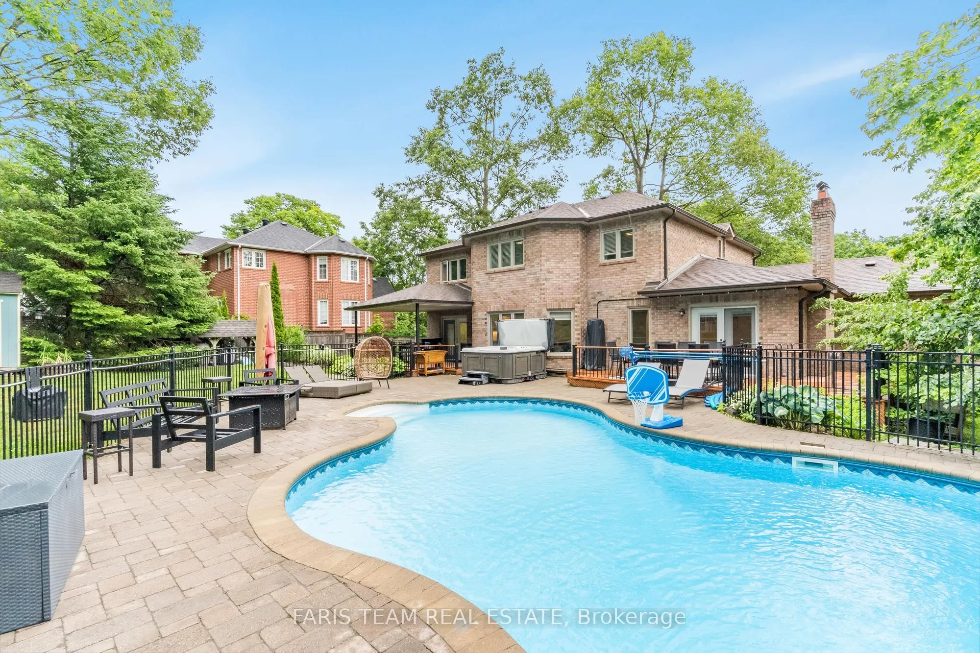 6 Alana Drive