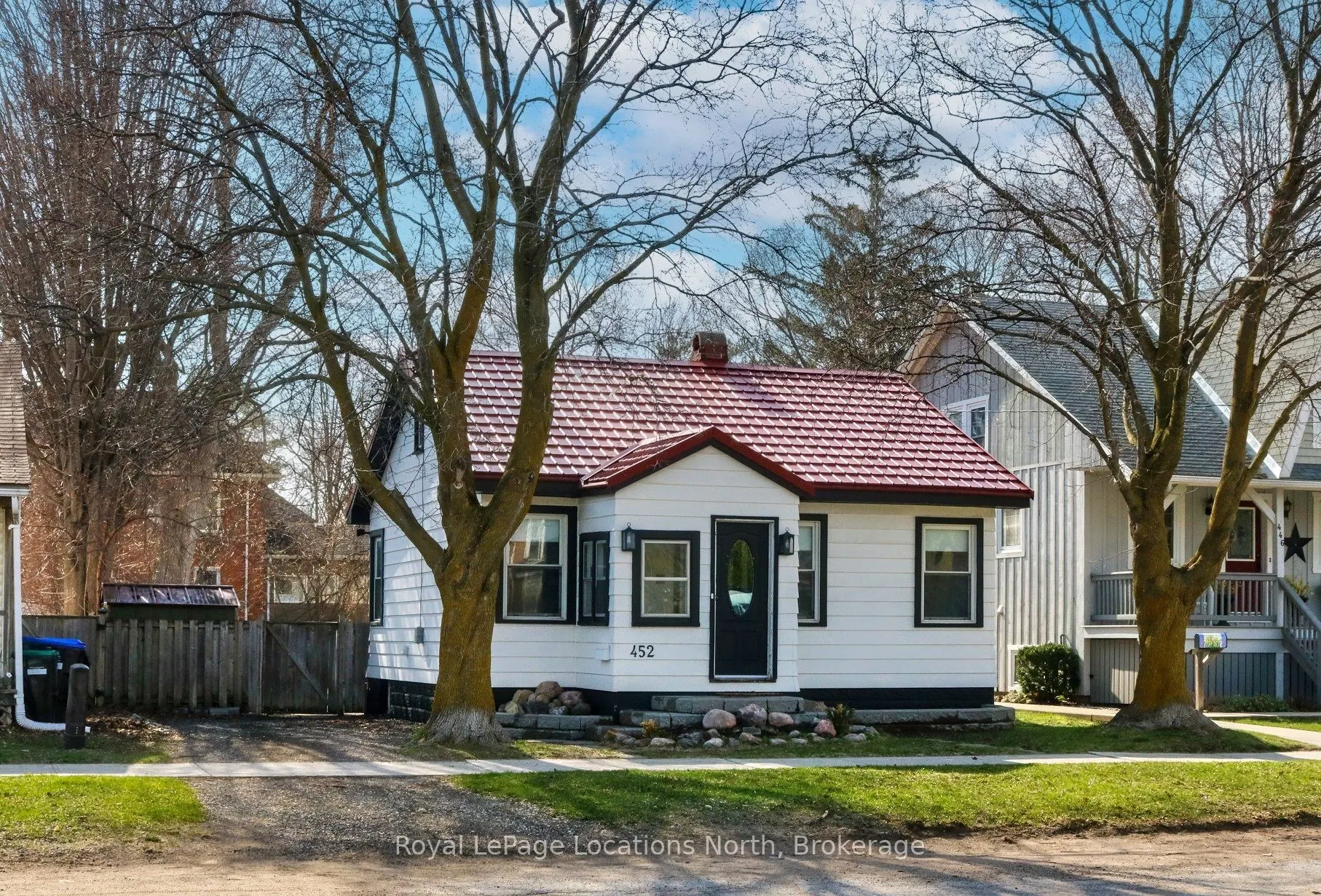 452 Hurontario Street