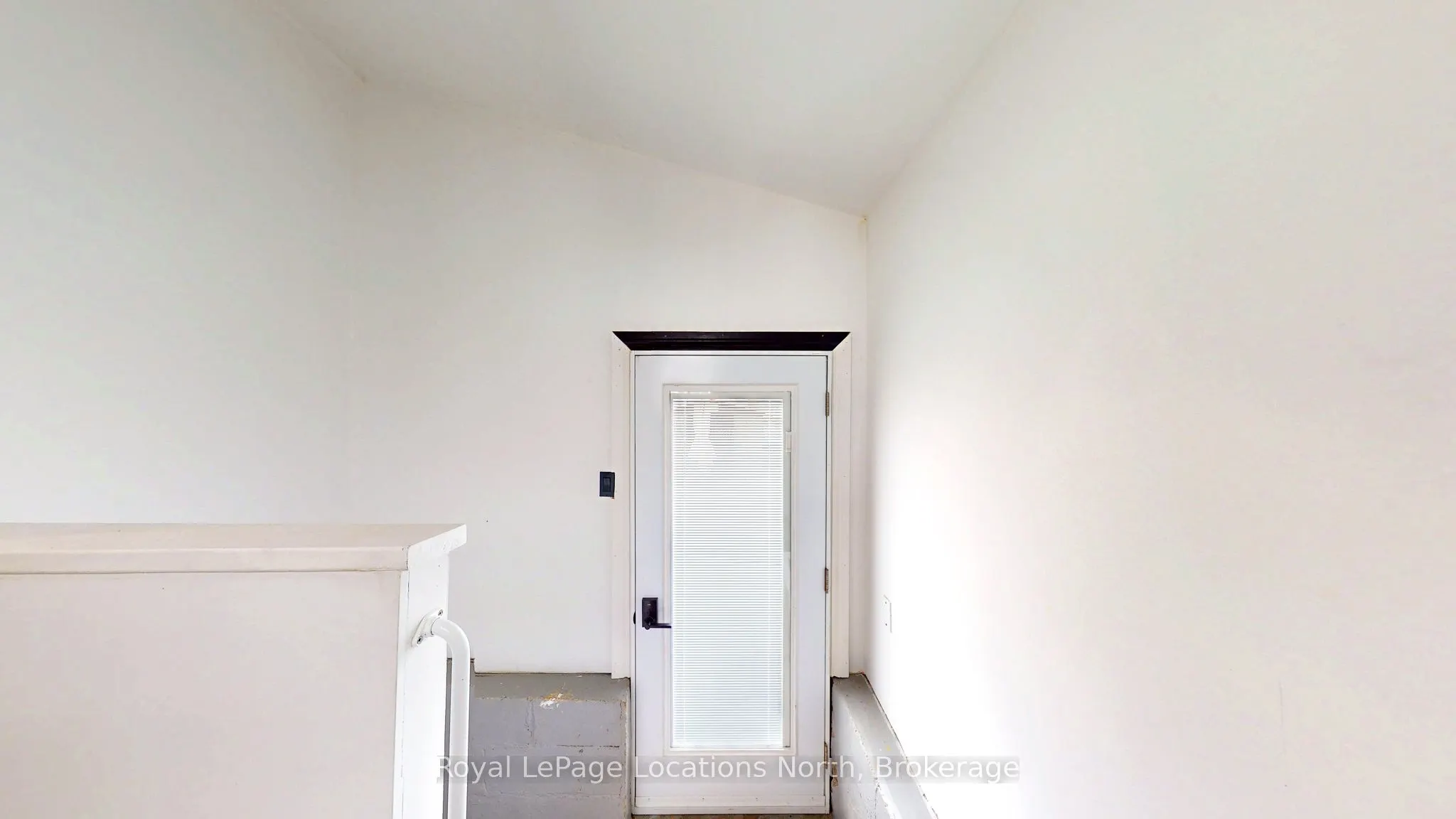 452 Hurontario Street