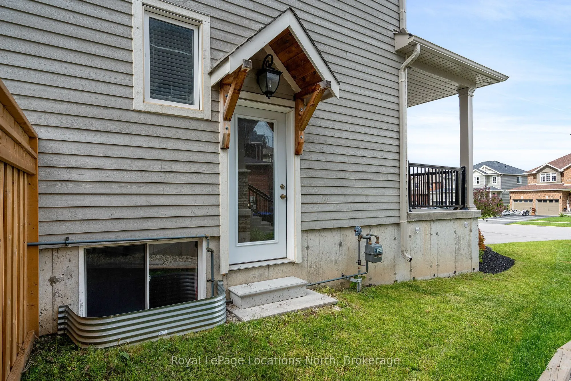 81 Lockerbie Crescent
