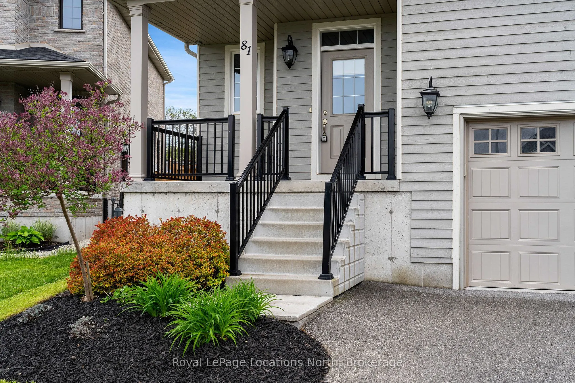81 Lockerbie Crescent
